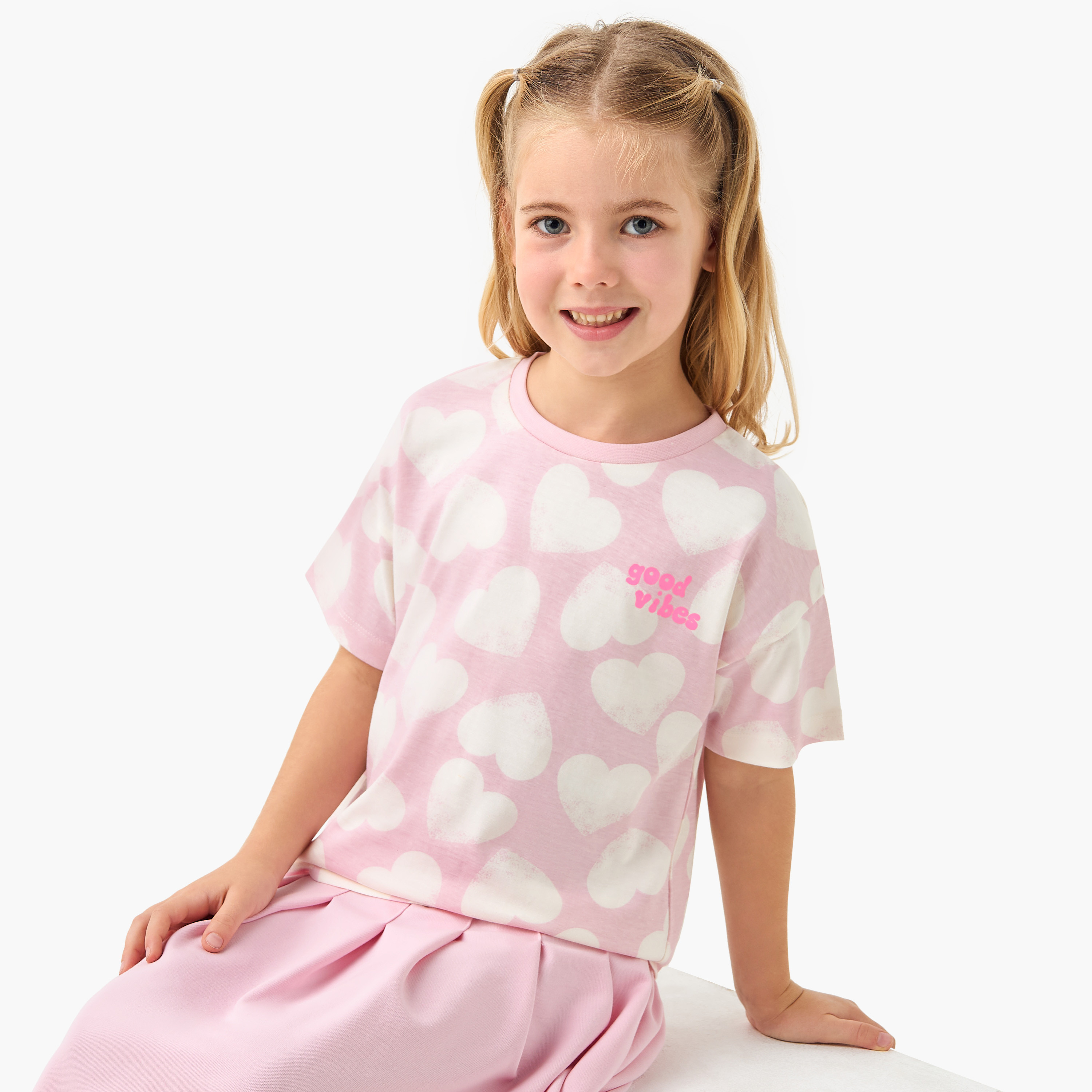 Juniors Heart Print Crew Neck T-shirt with Short Sleeves-girls-clothing-tshirts-image-1