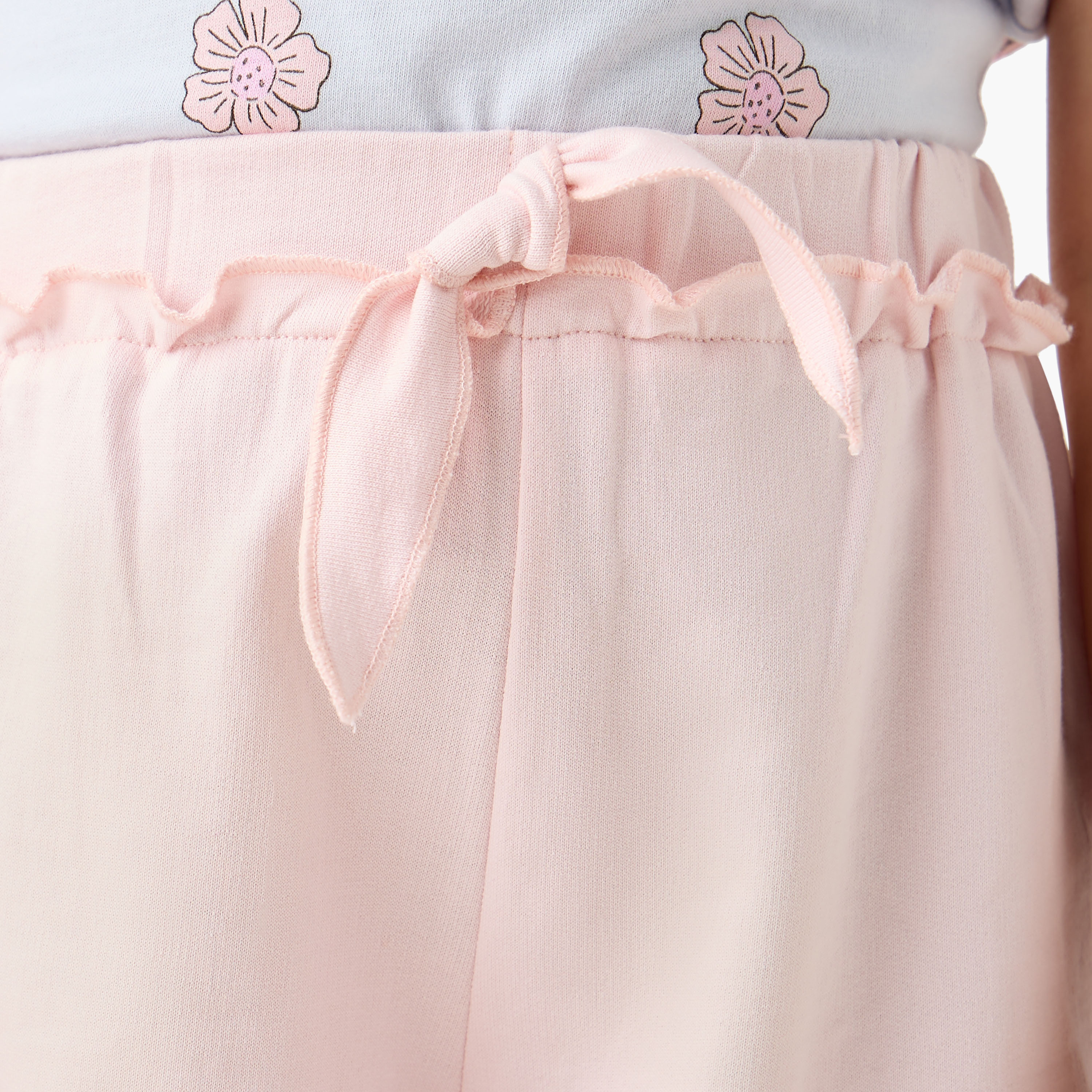 شورت سادة بكشكش وحزام خصر مطاطي من جونيورز-girls-clothing-bottoms-shorts-image-1