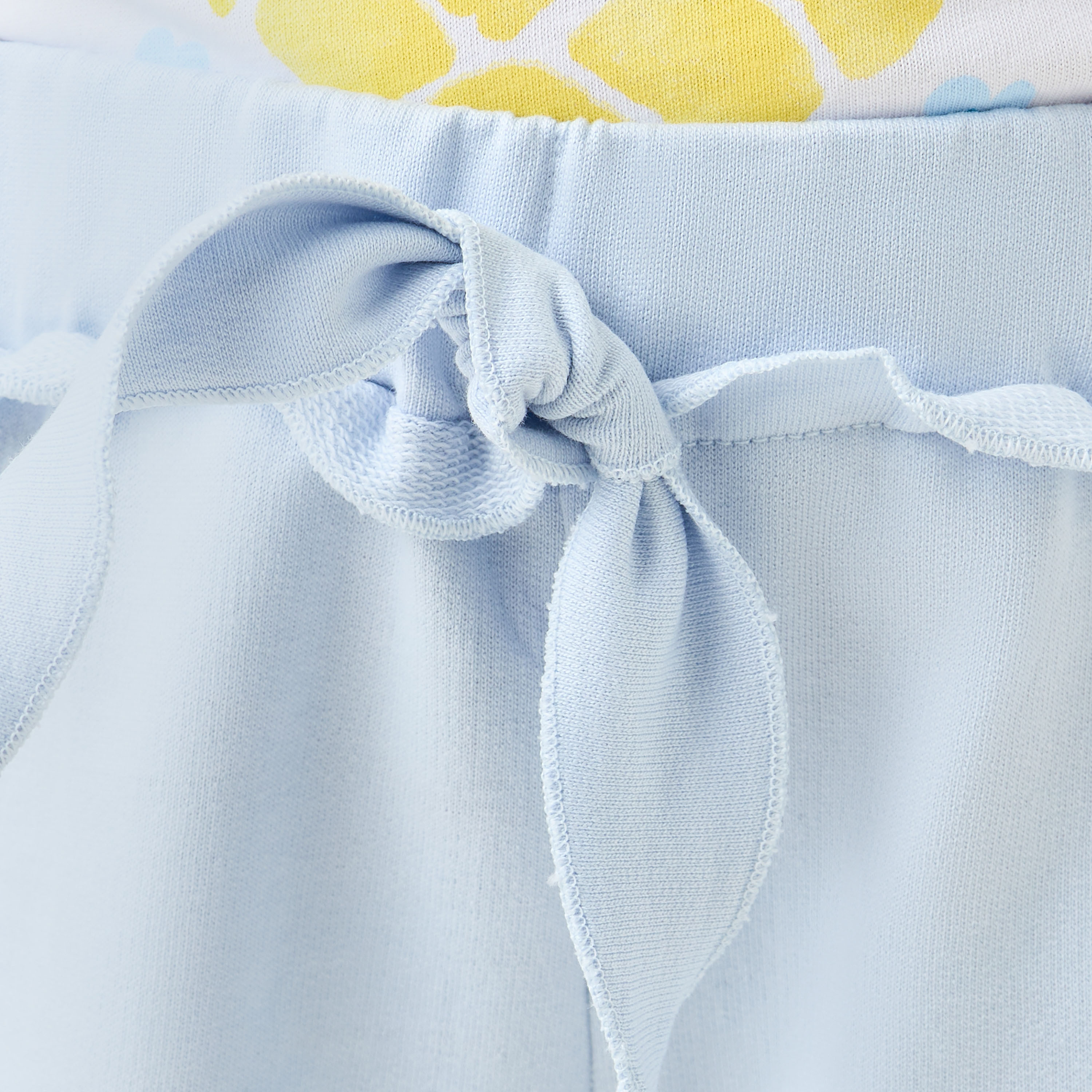 شورت سادة برباط إغلاق وحافة بكشكش من جونيورز-girls-clothing-bottoms-shorts-image-1