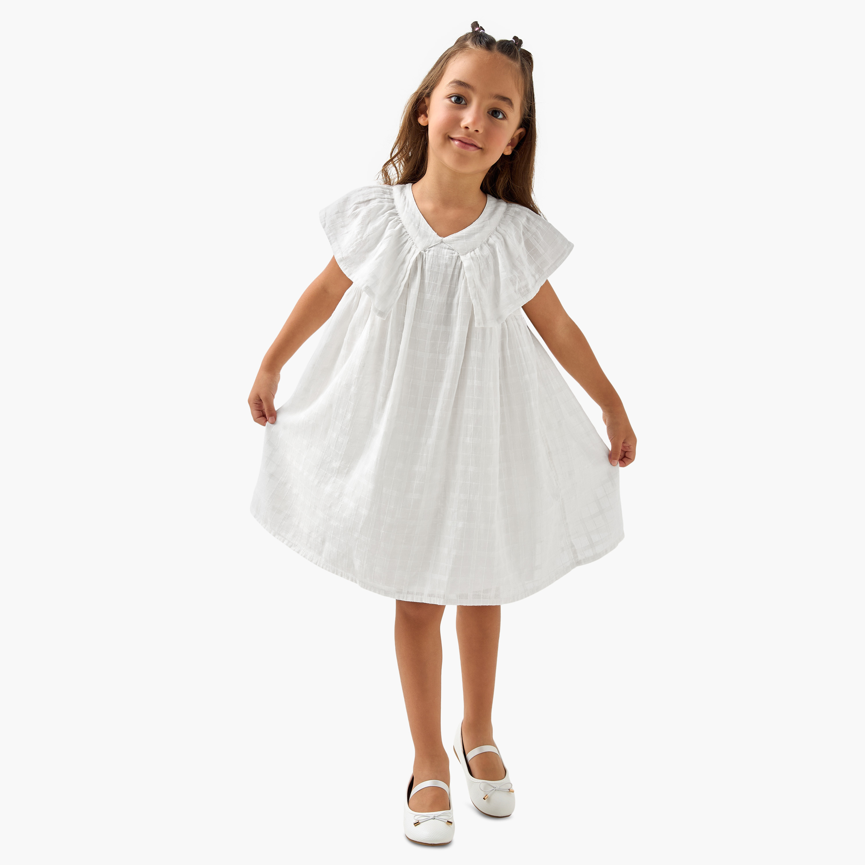 فستان كاروهات دون أكمام بكشكش من جونيورز-girls-clothing-dressesandjumpsuits-image-2