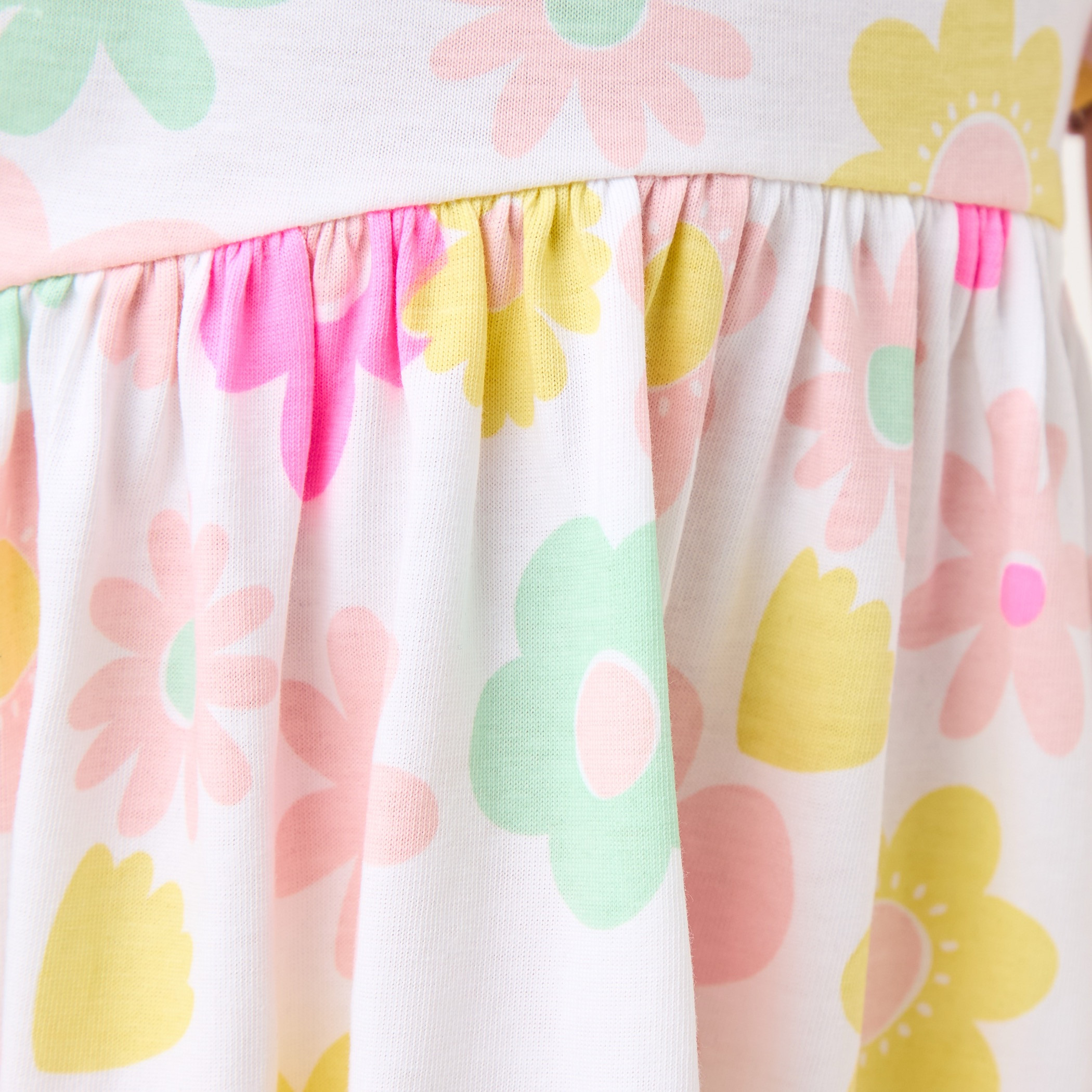 فستان إيه لاين بياقة مستديرة وأكمام قصيرة ممتدة وطبعات أزهار من جونيورز-girls-clothing-dressesandjumpsuits-image-5