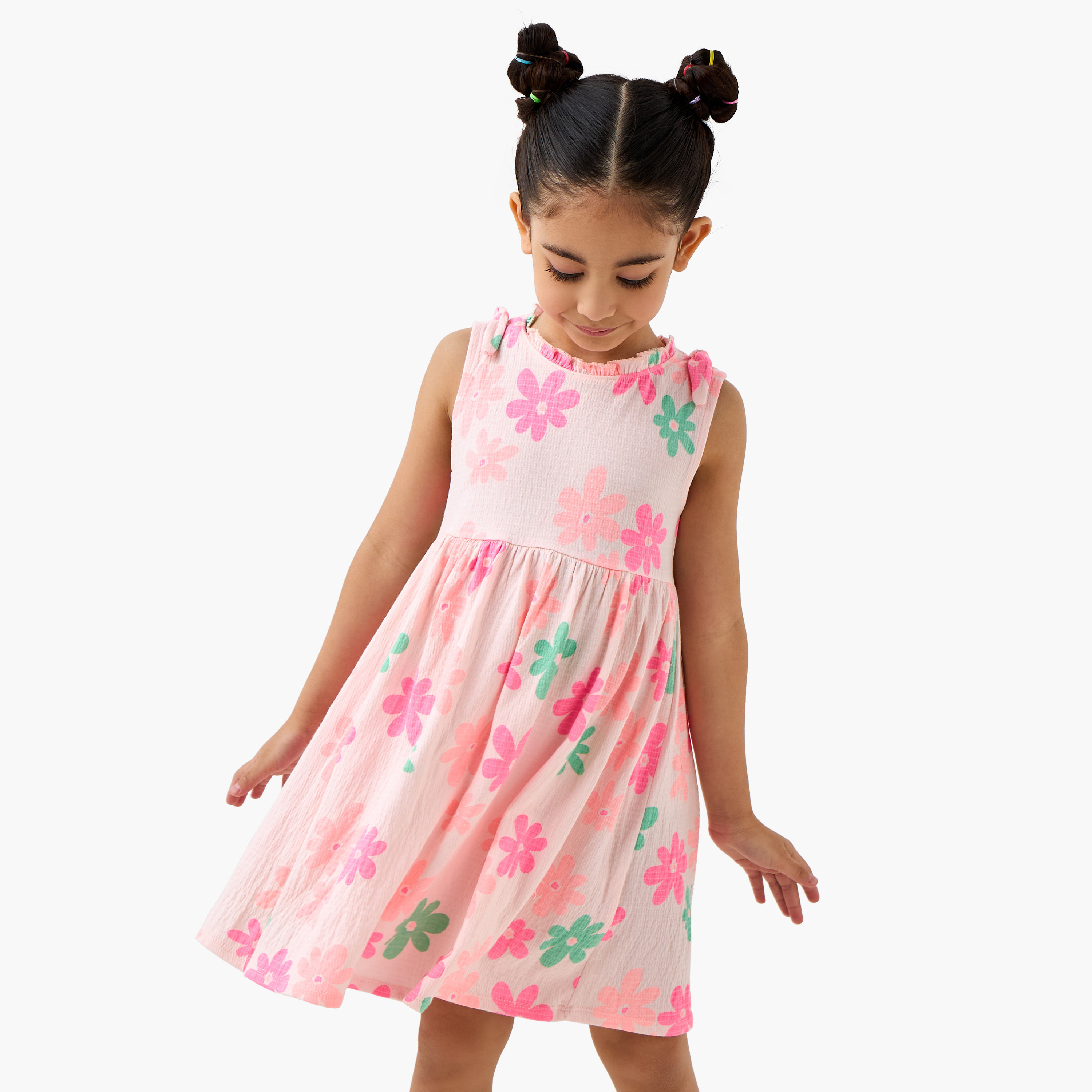 فستان دون أكمام بياقة بكشكش وفيونكة وطبعات زهرية من جونيورز-girls-clothing-dressesandjumpsuits-image-1