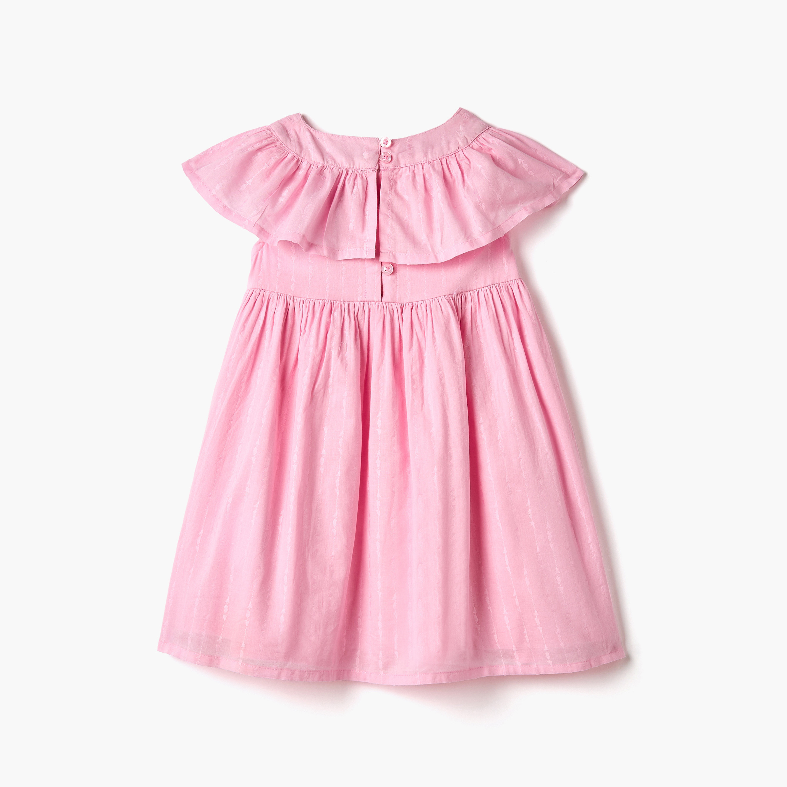 فستان إيه لاين دون أكمام بارز الملمس بياقة وأزرار إغلاق من جونيورز-girls-clothing-dressesandjumpsuits-image-2