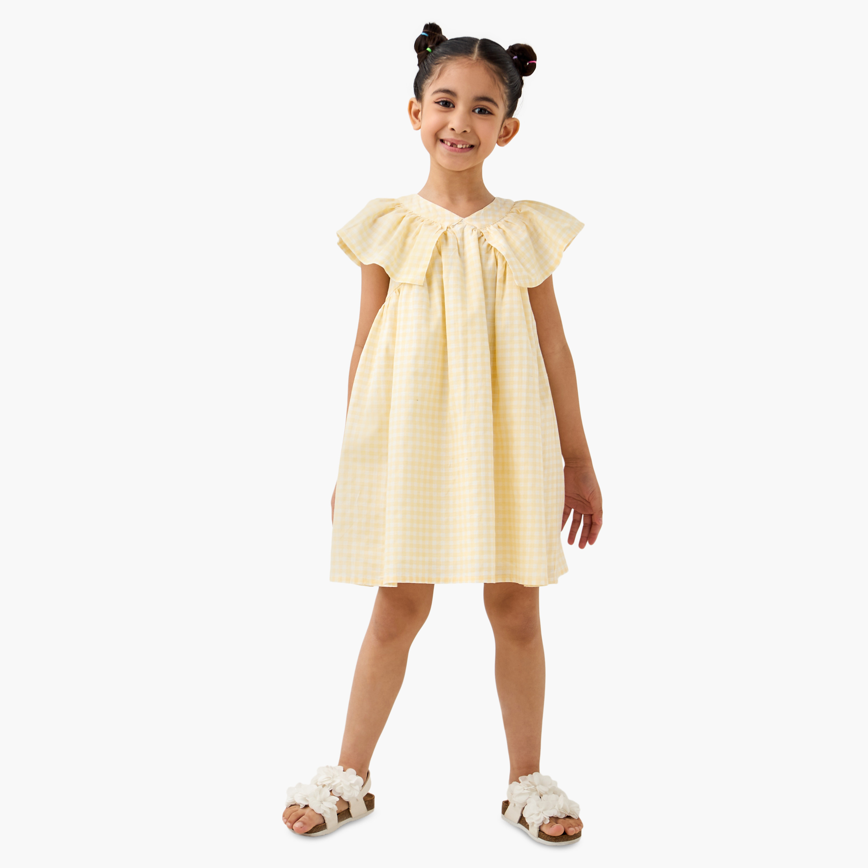 فستان مربعات بتفاصيل كشكش من جونيورز-girls-clothing-dressesandjumpsuits-image-2
