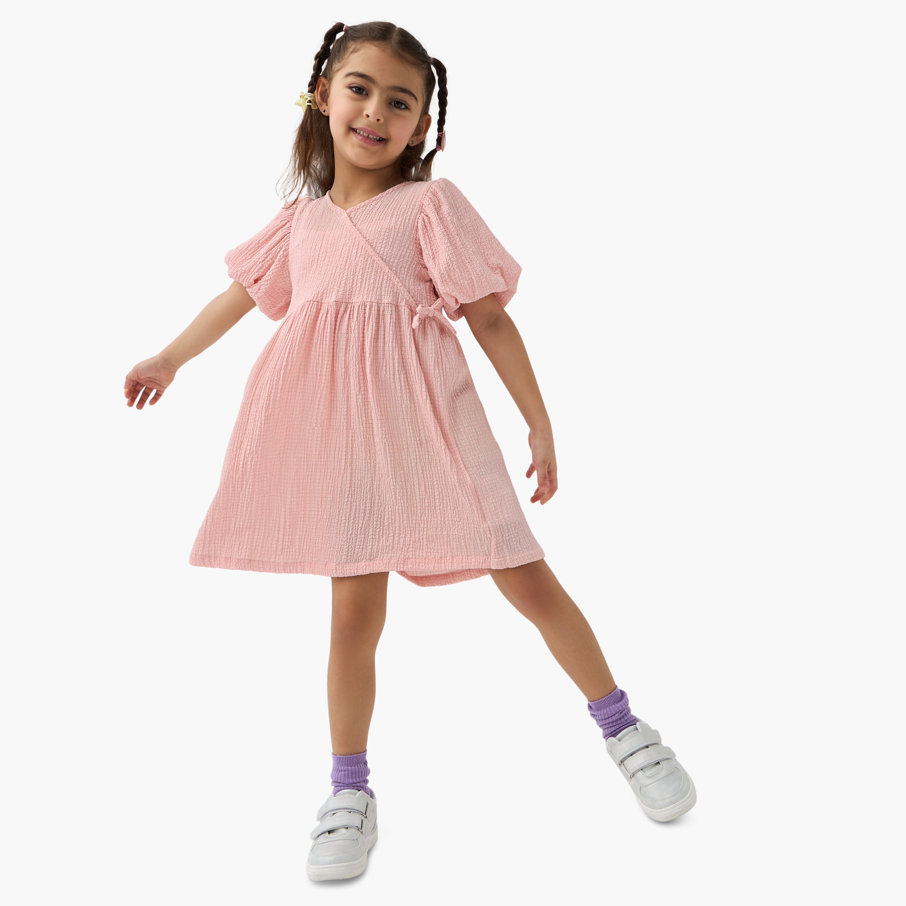 فستان إيه لاين بارز الملمس بأكمام منفوخة وياقة V من جونيورز-girls-clothing-dressesandjumpsuits-image-3