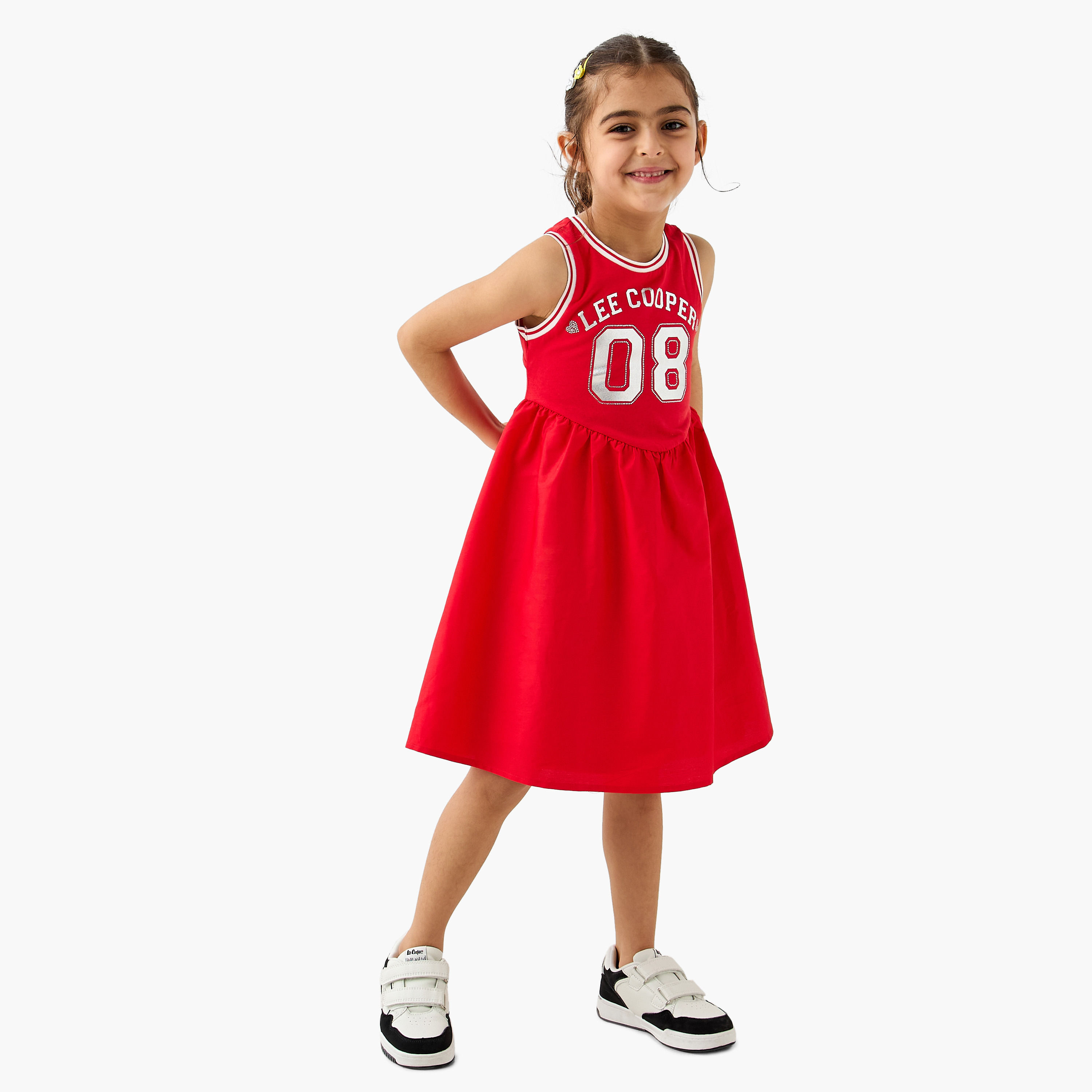 فستان دون أكمام بطبعات شعار من لي كوبر-girls-clothing-dressesandjumpsuits-image-2
