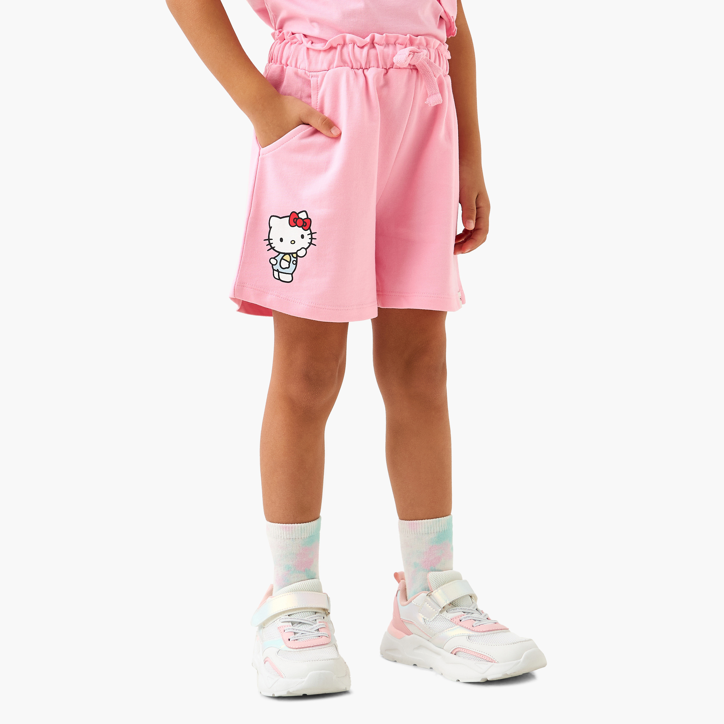 طقم شورت وتيشيرت بطبعات من سانريو-baby-girls-clothing-setsandcoords-image-3