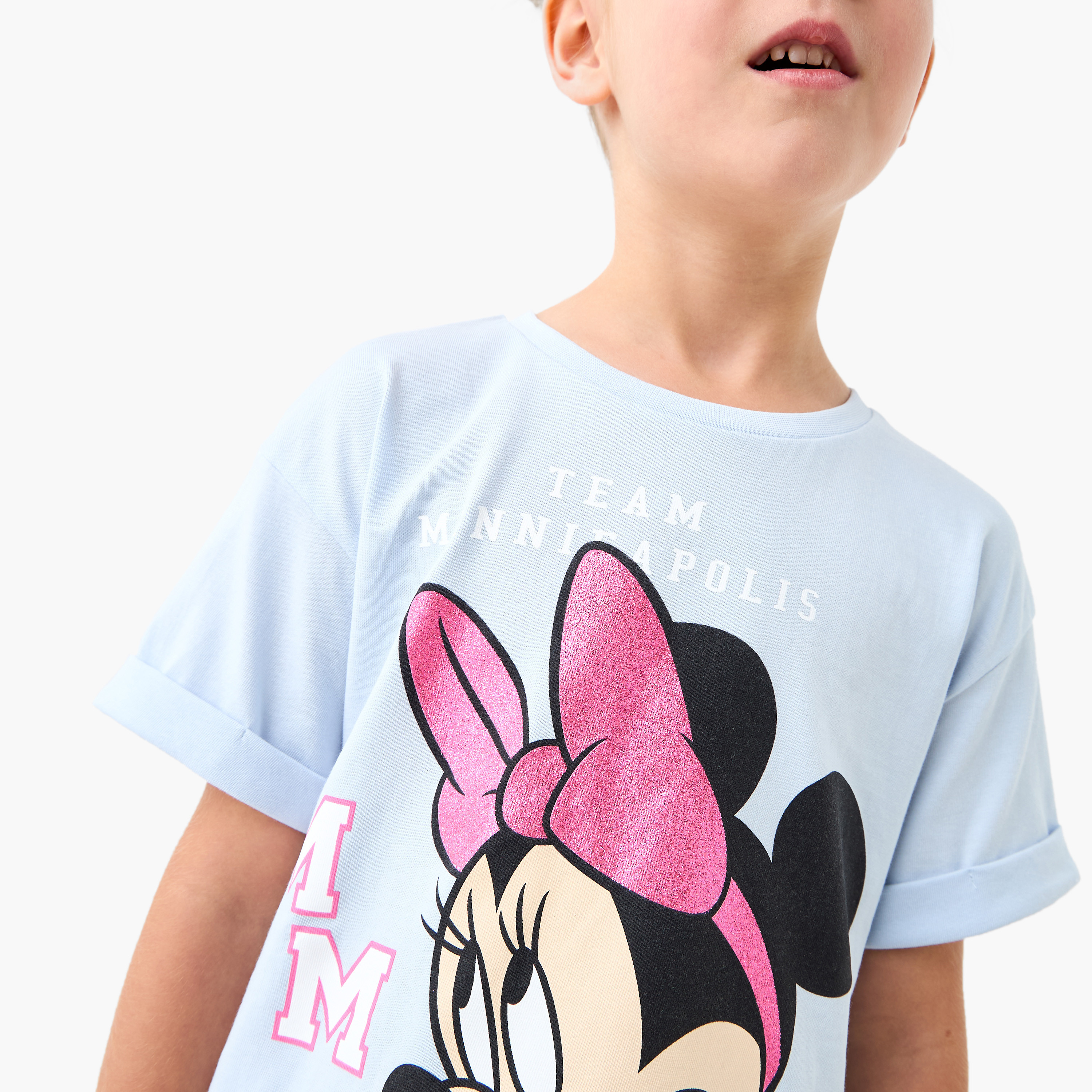 تيشيرتات بطبعات ميني ماوس وأكمام قصيرة من ديزني - طقم من قطعتين-baby-girls-clothing-tshirts-image-5