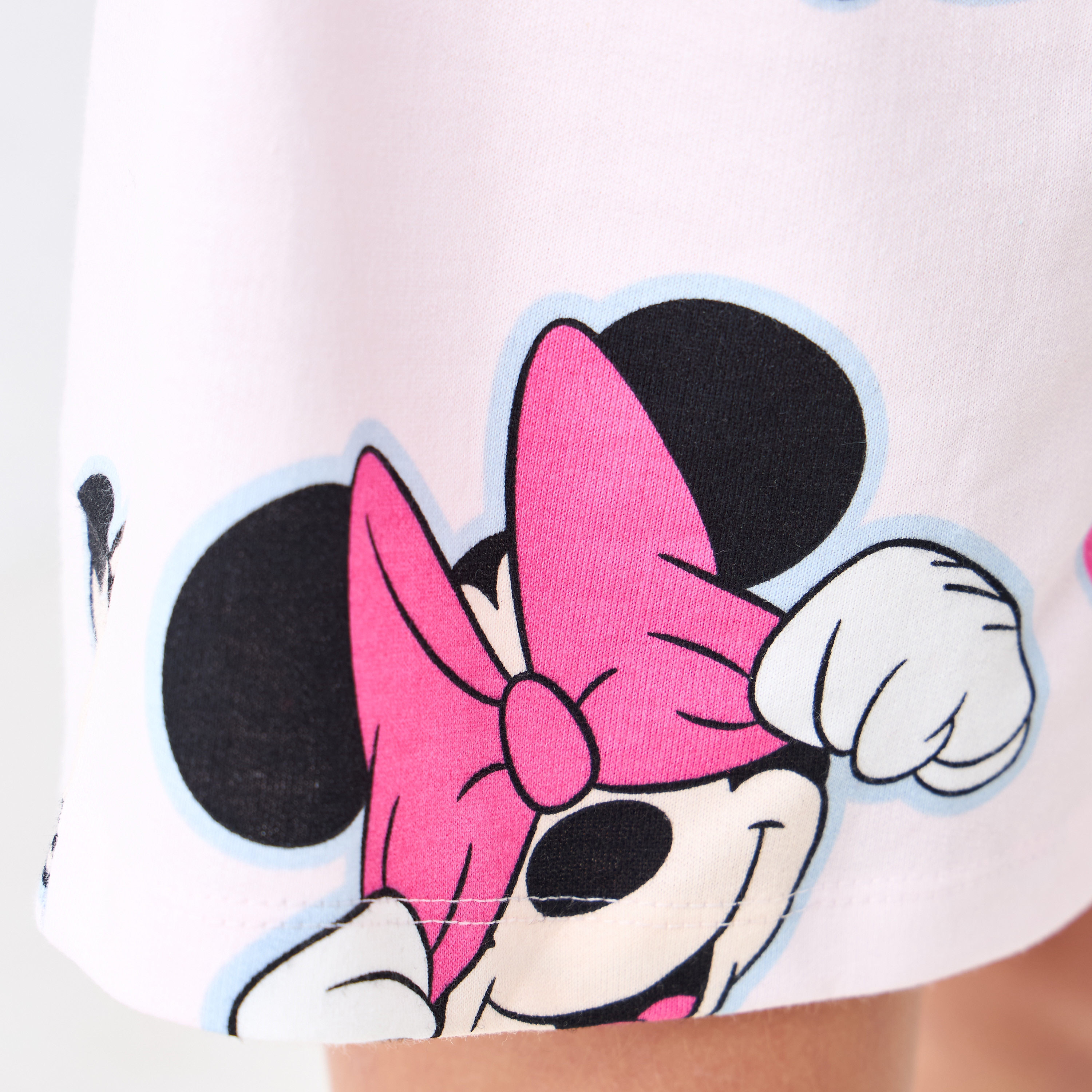 Dinsey Minnie Mouse Print Shorts with Drawstring Closure-girls-clothing-bottoms-shorts-image-5
