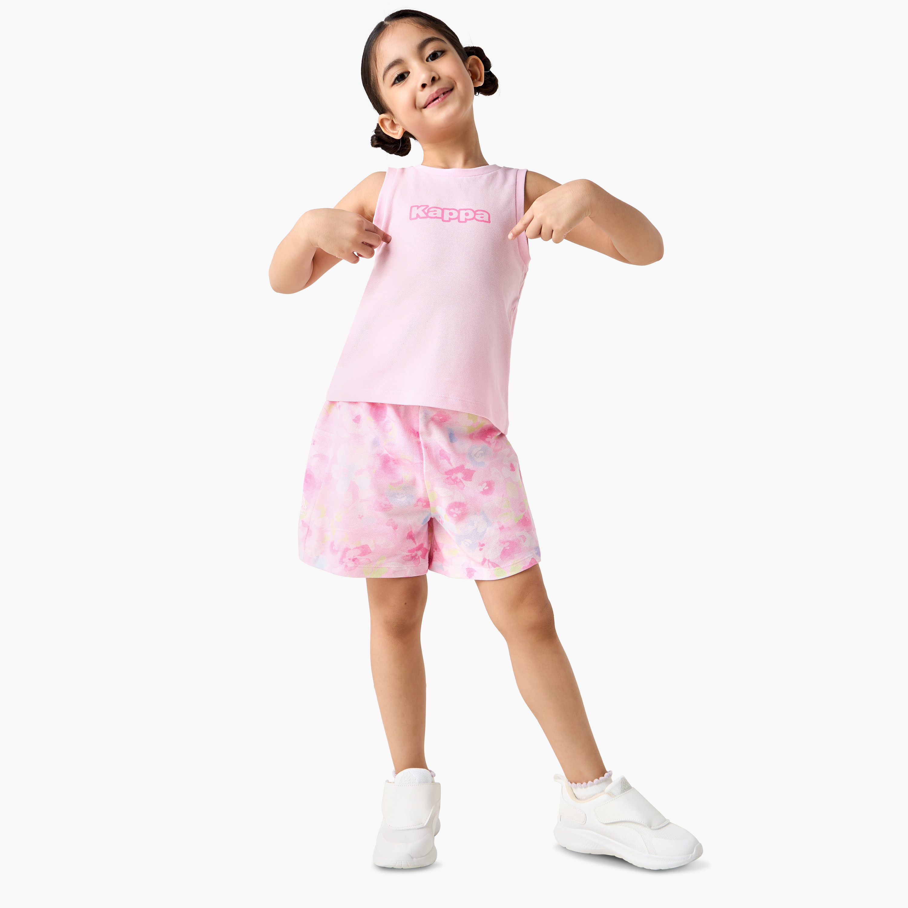 طقم تيشيرت دون أكمام بطبعات شعار وشورت من كابا-baby-girls-clothing-setsandcoords-image-1
