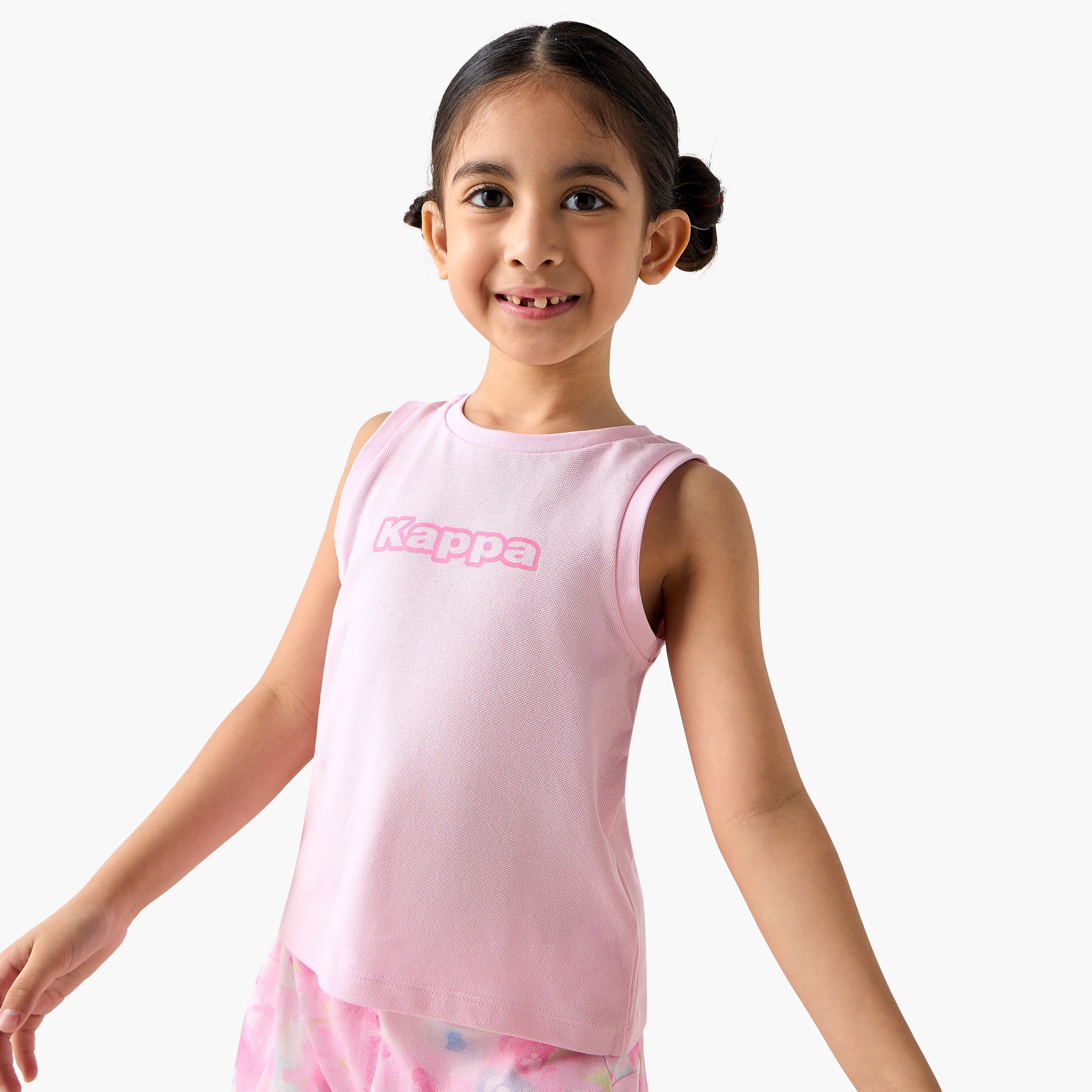 طقم تيشيرت دون أكمام بطبعات شعار وشورت من كابا-baby-girls-clothing-setsandcoords-image-2