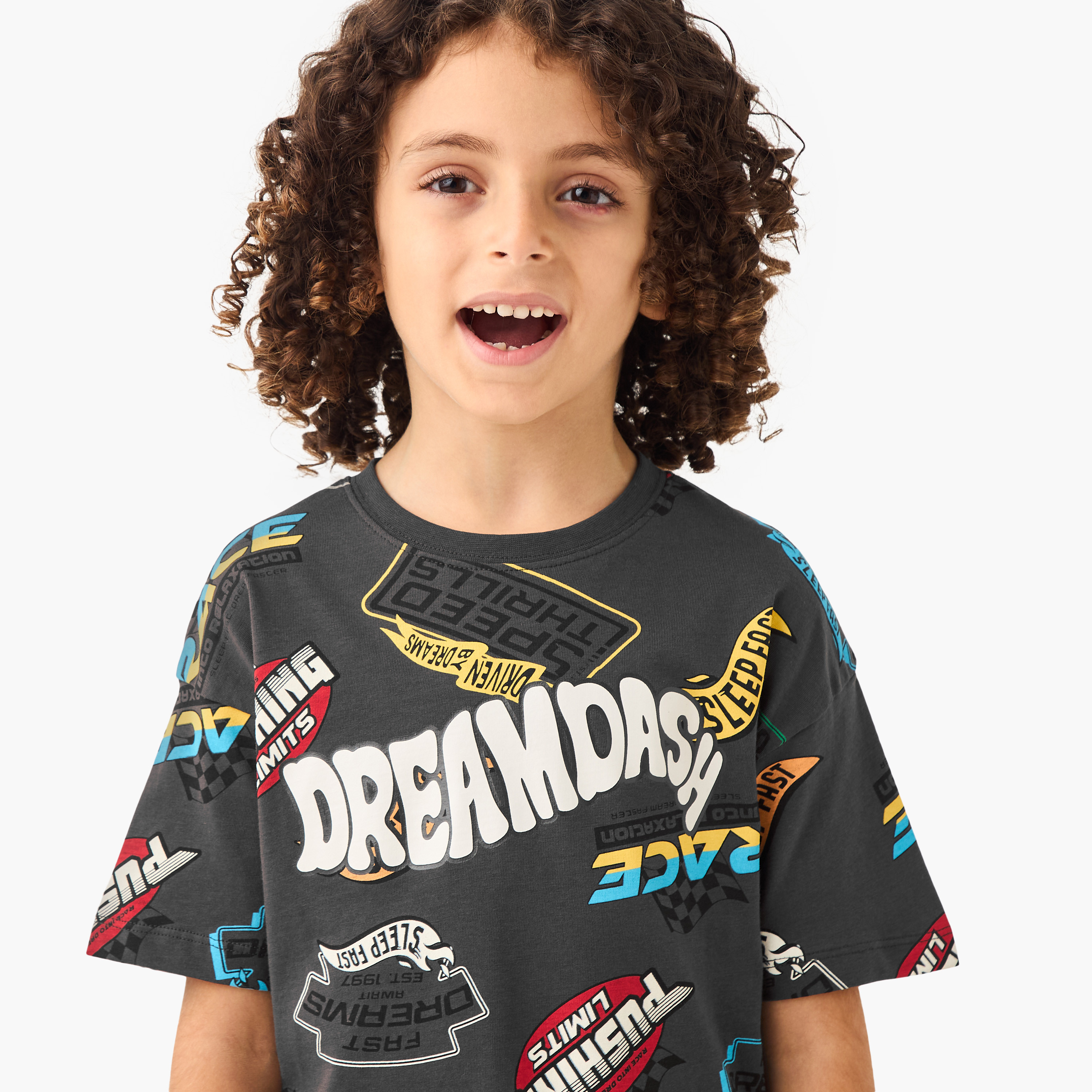 طقم بنطلون بيجاما وتيشيرت بطبعات من جونيورز-boys-clothing-nightwear-image-2