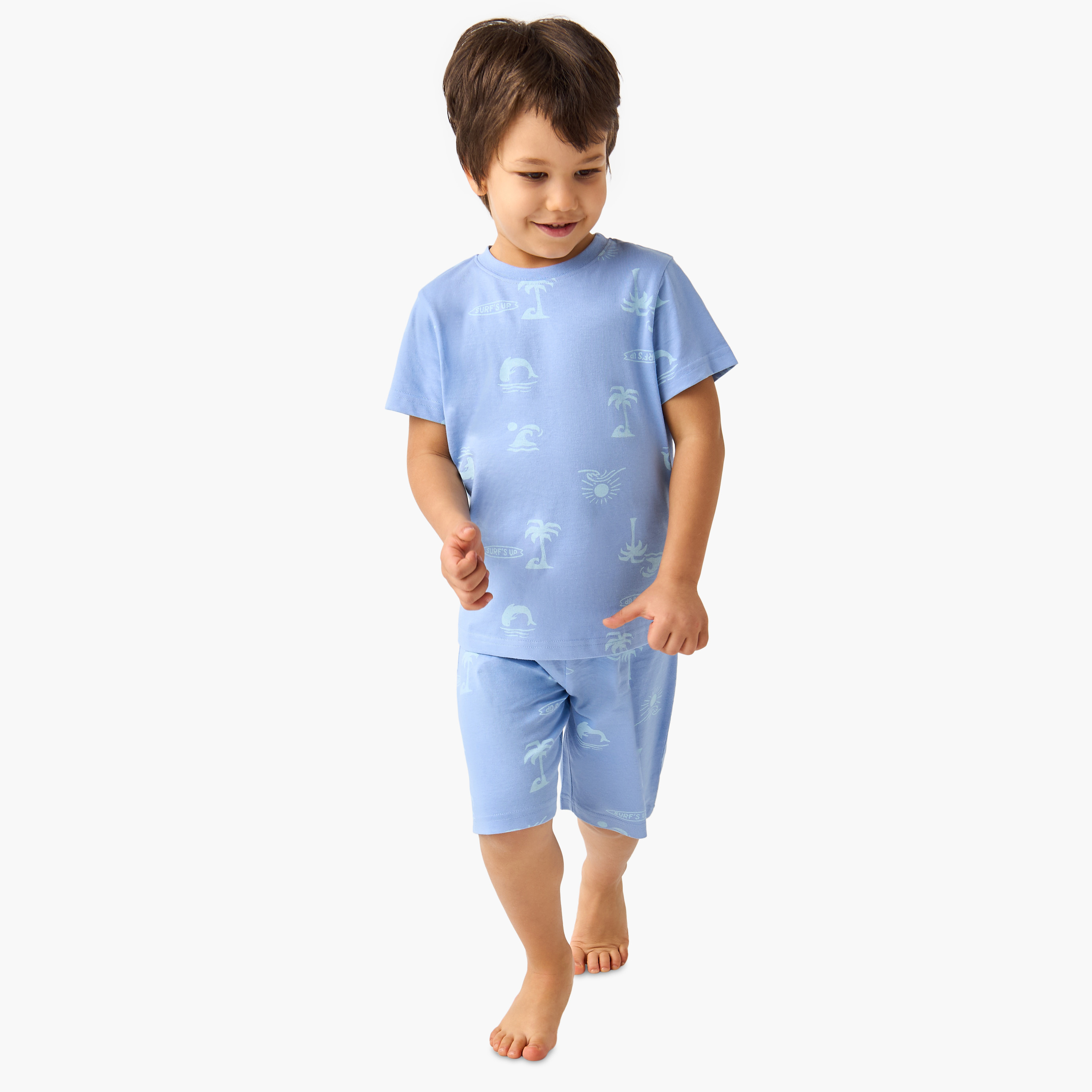 طقم تي شيرت وشورت جونيورز بطبعة جرافيك-boys-clothing-nightwear-image-1