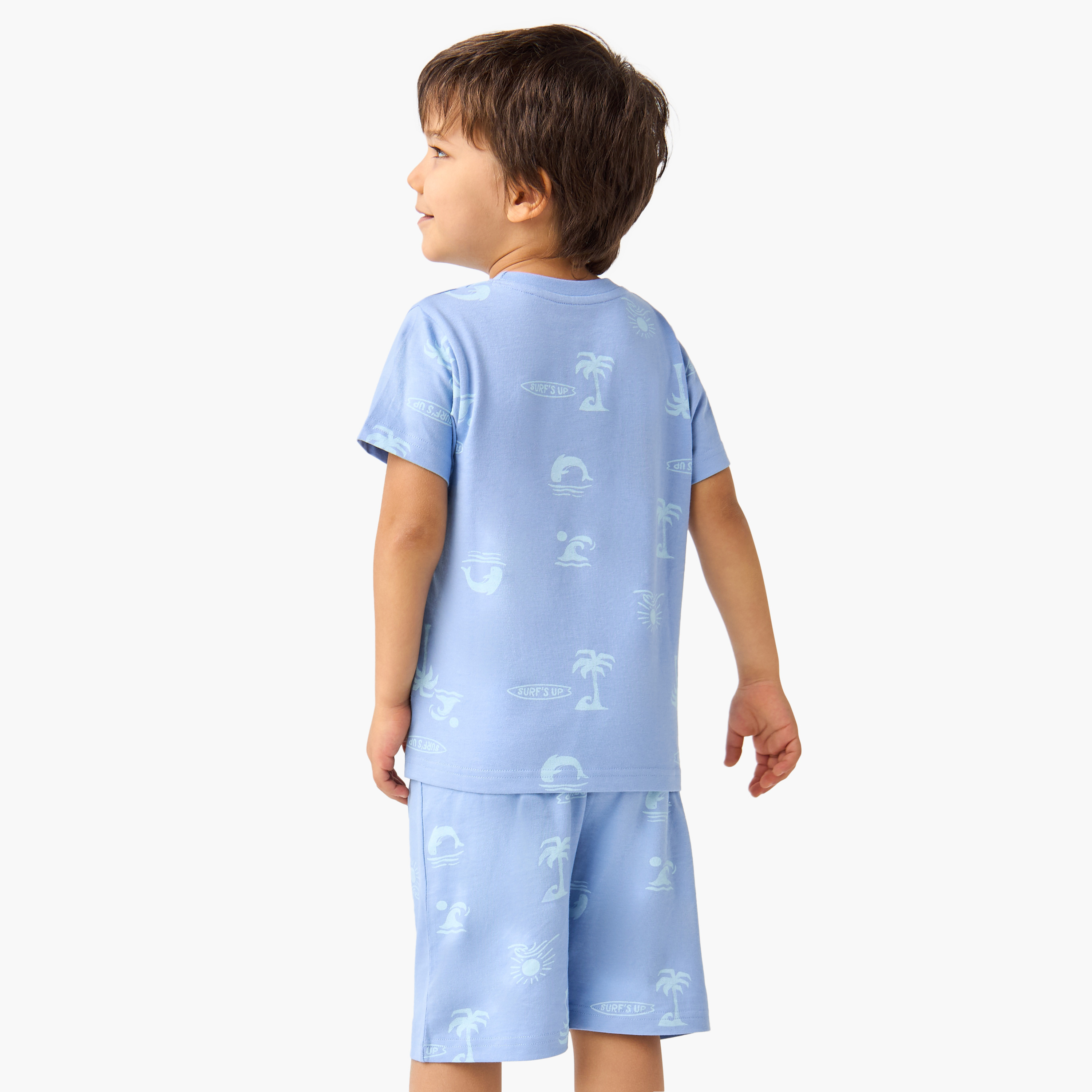 طقم تي شيرت وشورت جونيورز بطبعة جرافيك-boys-clothing-nightwear-image-3
