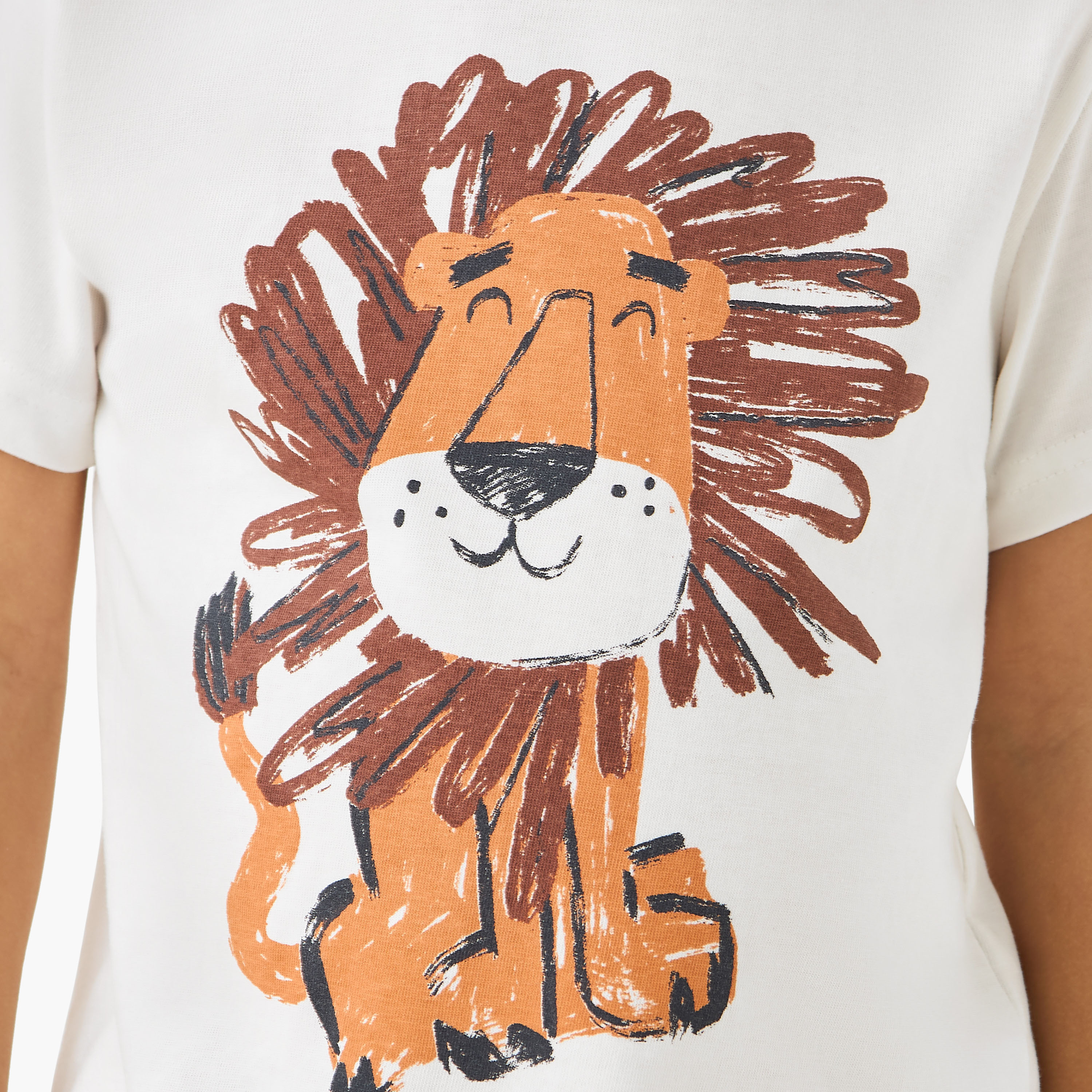 Juniors Lion Print T-shirt and Pyjama Set-boys-clothing-nightwear-image-5