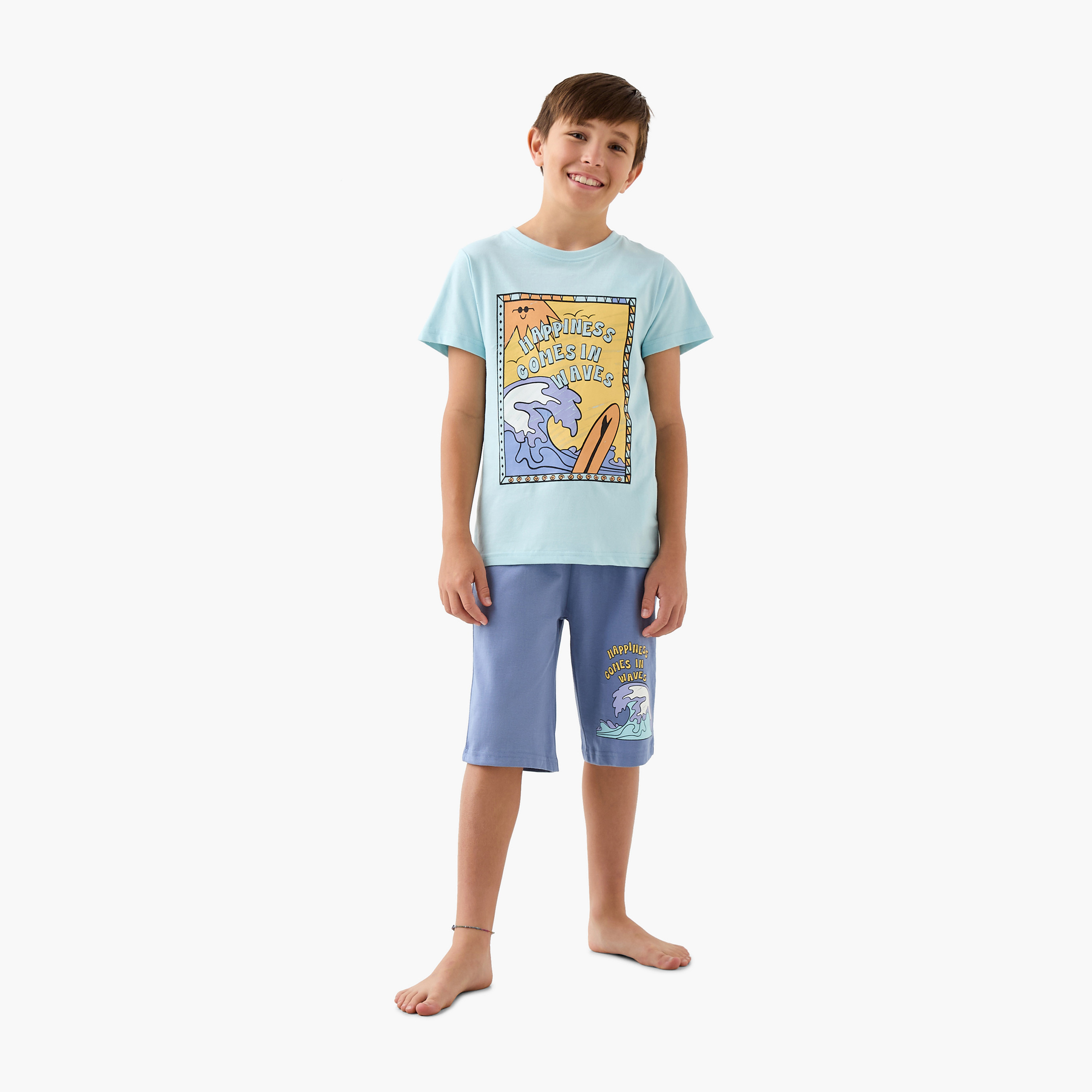 طقم بيجاما وتيشيرت بطبعات من جونيورز - طقم من 4 قطع-boys-clothing-nightwear-image-2