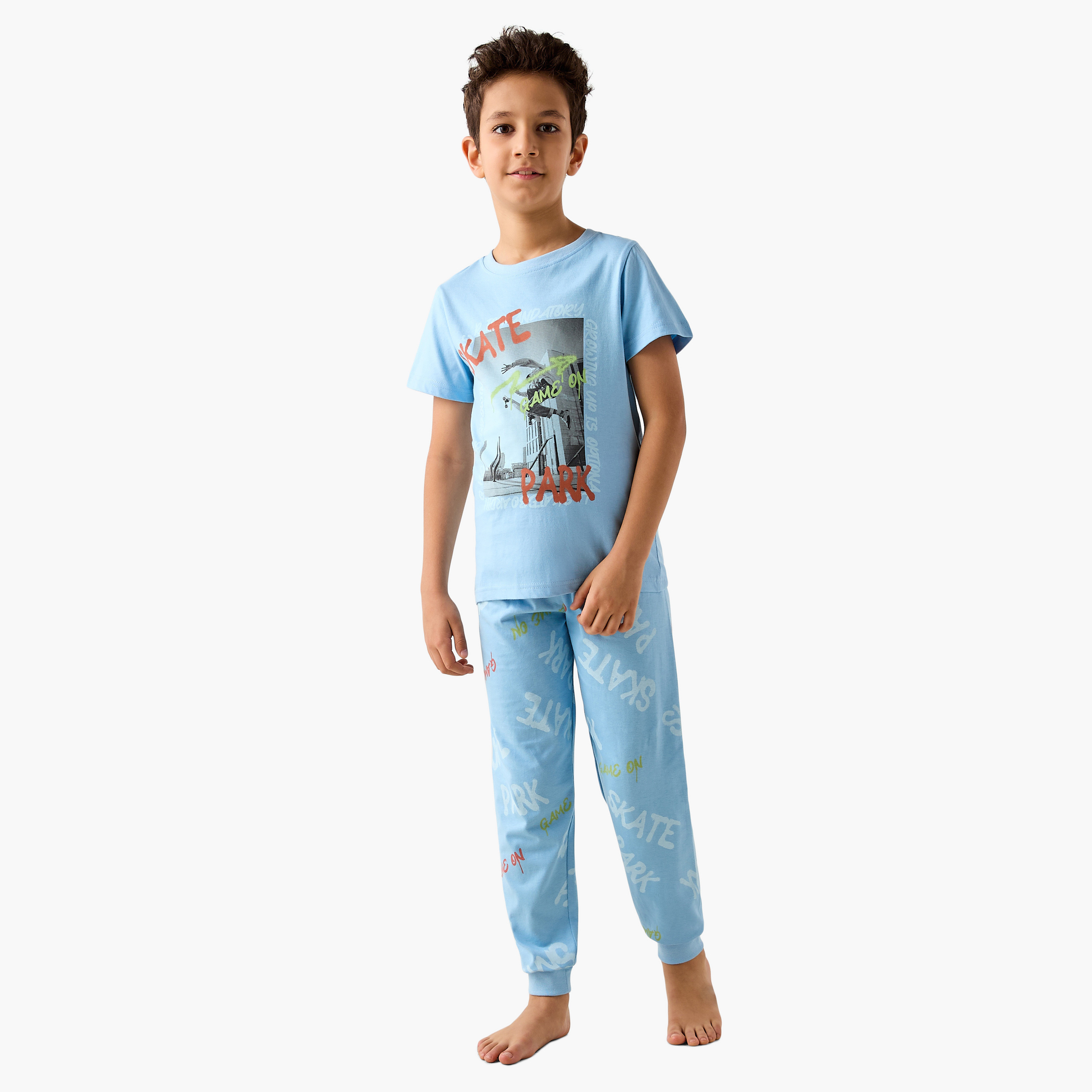 طقم بنطلون بيجاما وتيشيرت بطبعات من جونيورز-boys-clothing-nightwear-image-6