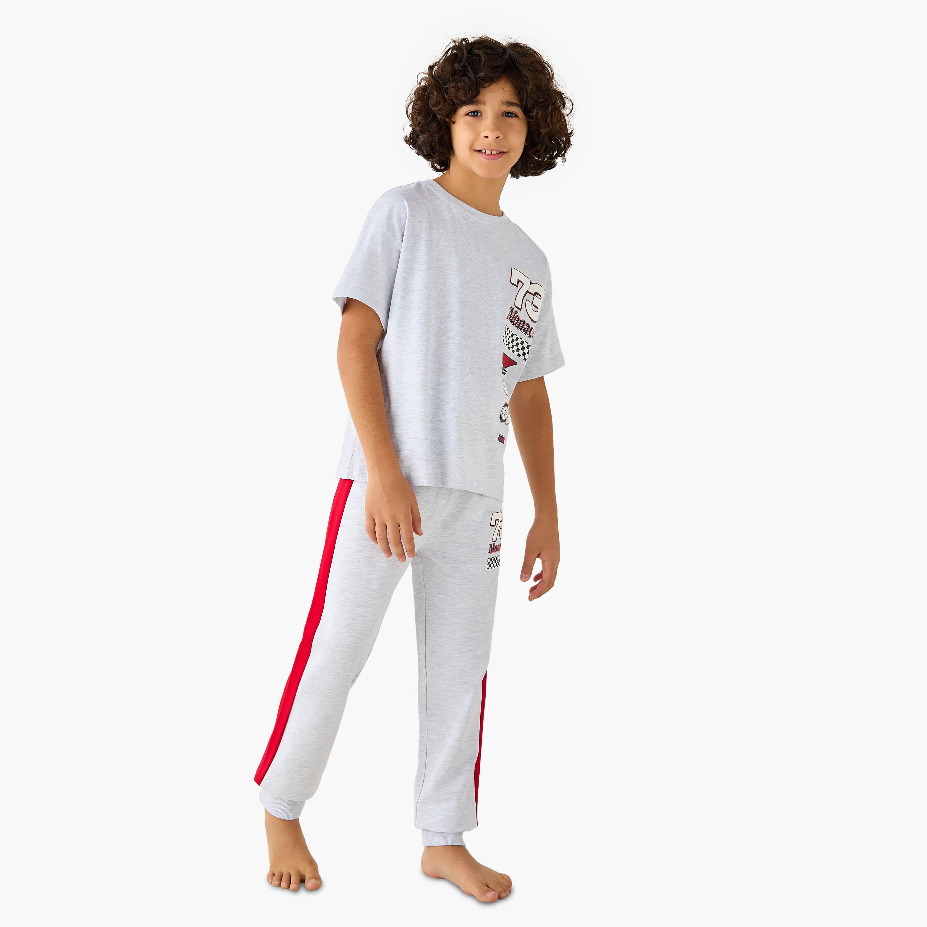 طقم تيشيرت بأكمام قصيرة وبنطلون بيجاما بطبعات من جونيورز-boys-clothing-nightwear-image-1