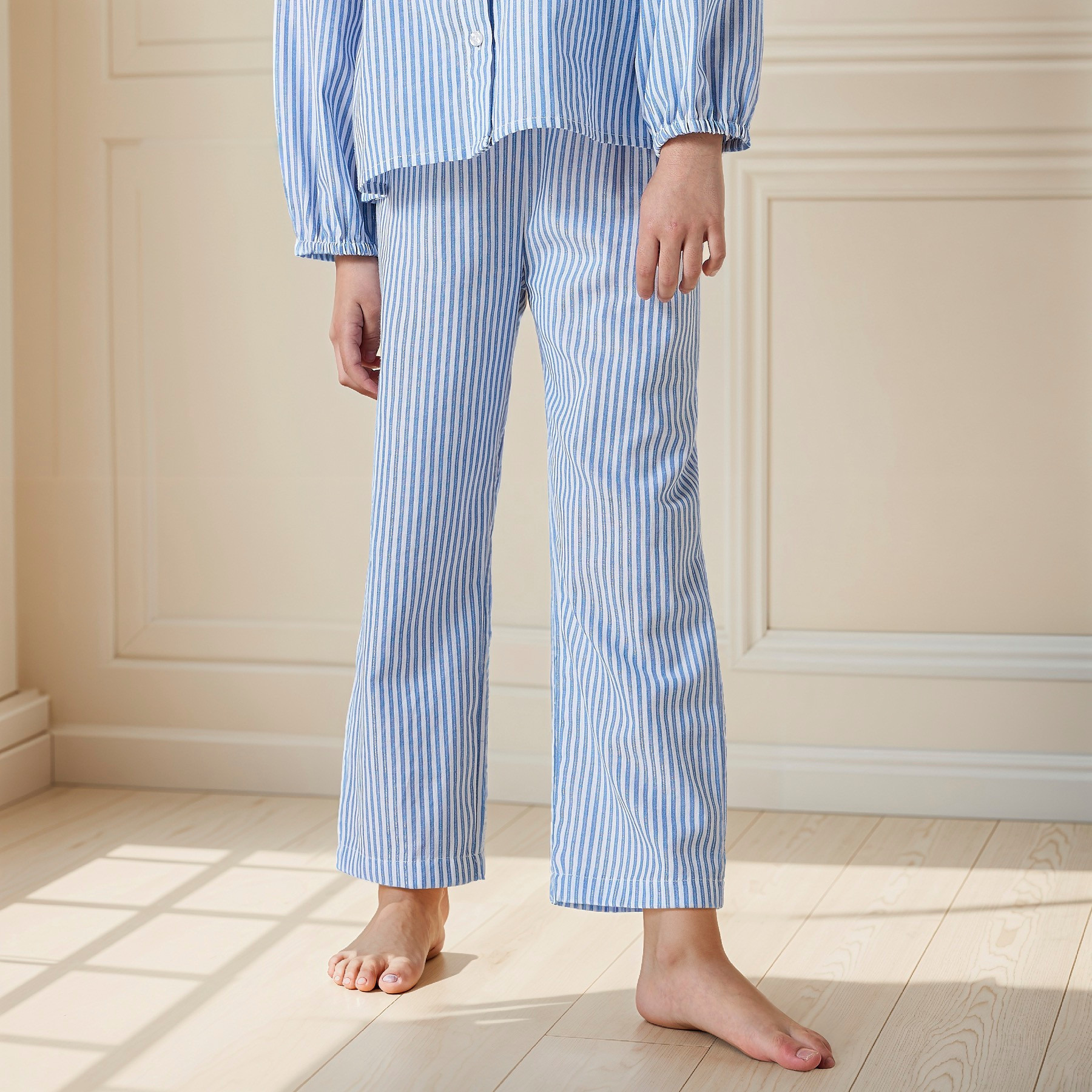 طقم بنطلون بيجاما وقميص مخطط من جونيورز-girls-clothing-nightwear-image-3