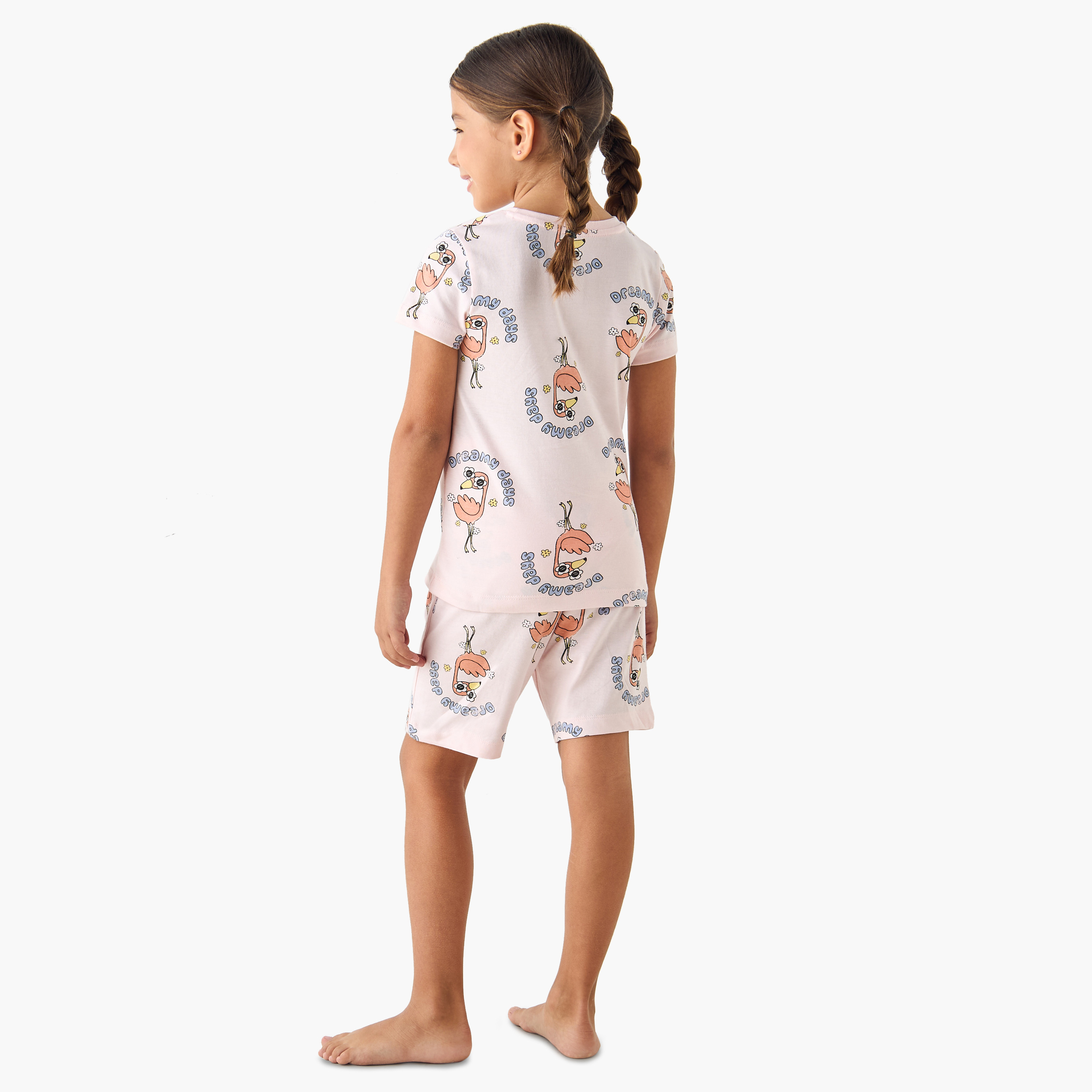 طقم بيجاما وتيشيرت بطبعات فلامنجو من جونيورز  - طقم من قطعتين-girls-clothing-nightwear-image-2