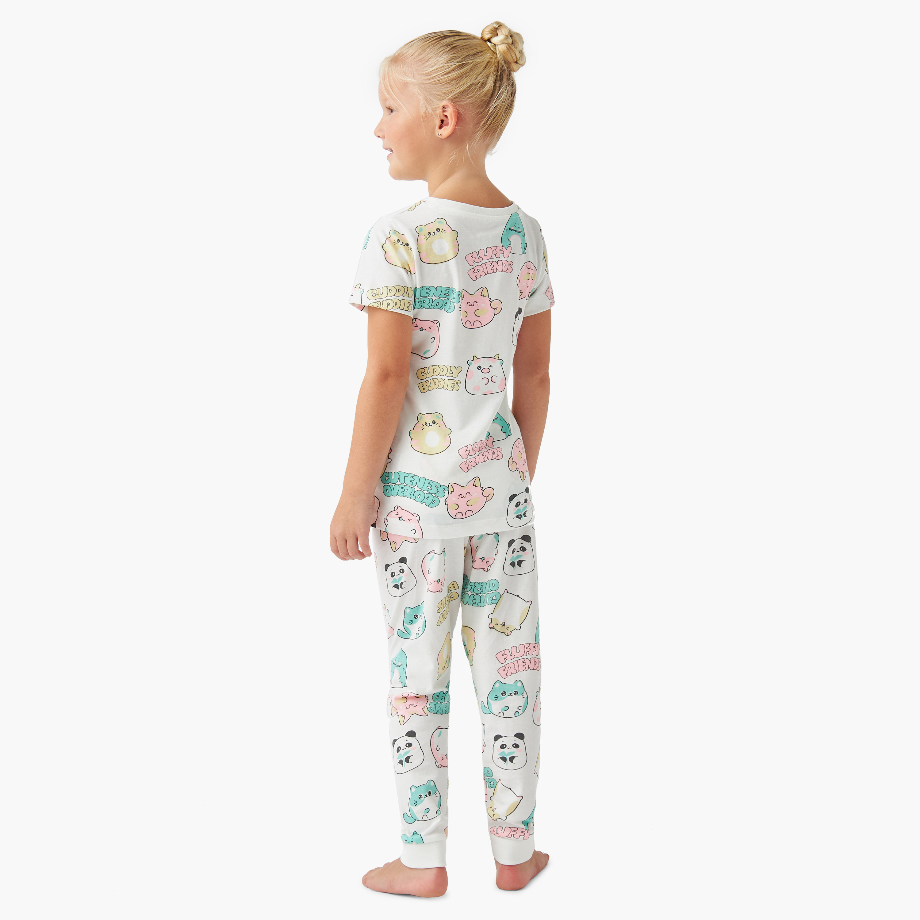 بنطلون بيجاما وتيشيرت بطبعات من جونيورز - طقم من 3 قطع-girls-clothing-nightwear-image-3