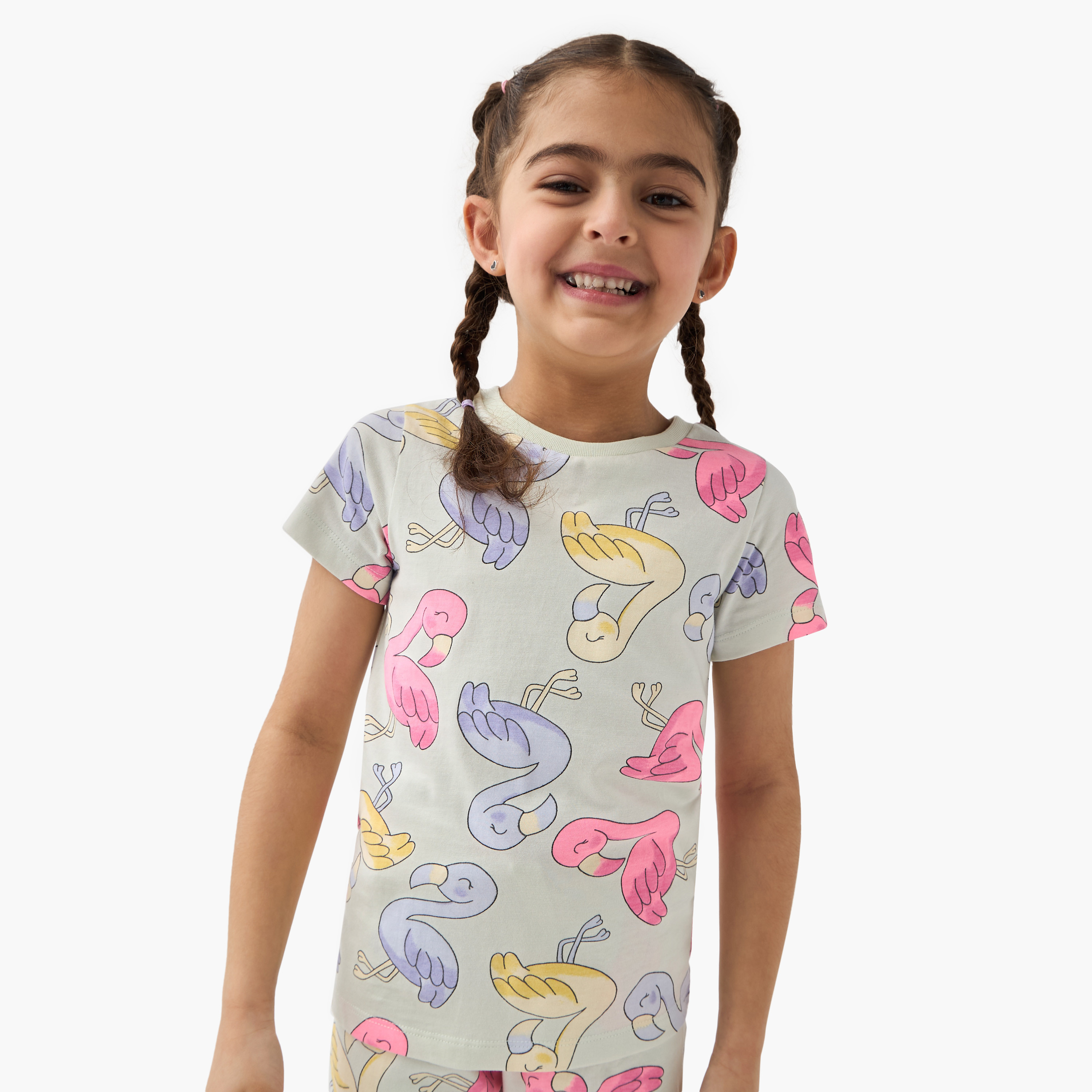 طقم بنطلون بيجاما وتيشيرت بطبعات طائر من جونيورز-girls-clothing-nightwear-image-2