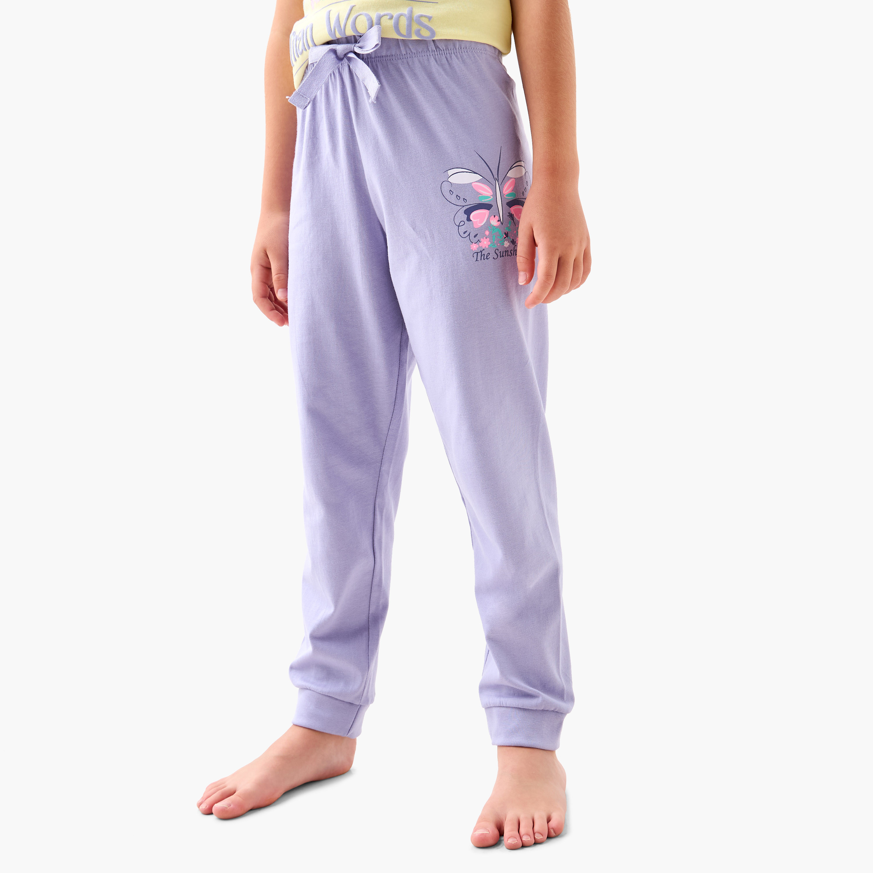 طقم بنطلون بيجاما وتيشيرت بطبعات من جونيورز-girls-clothing-nightwear-image-3
