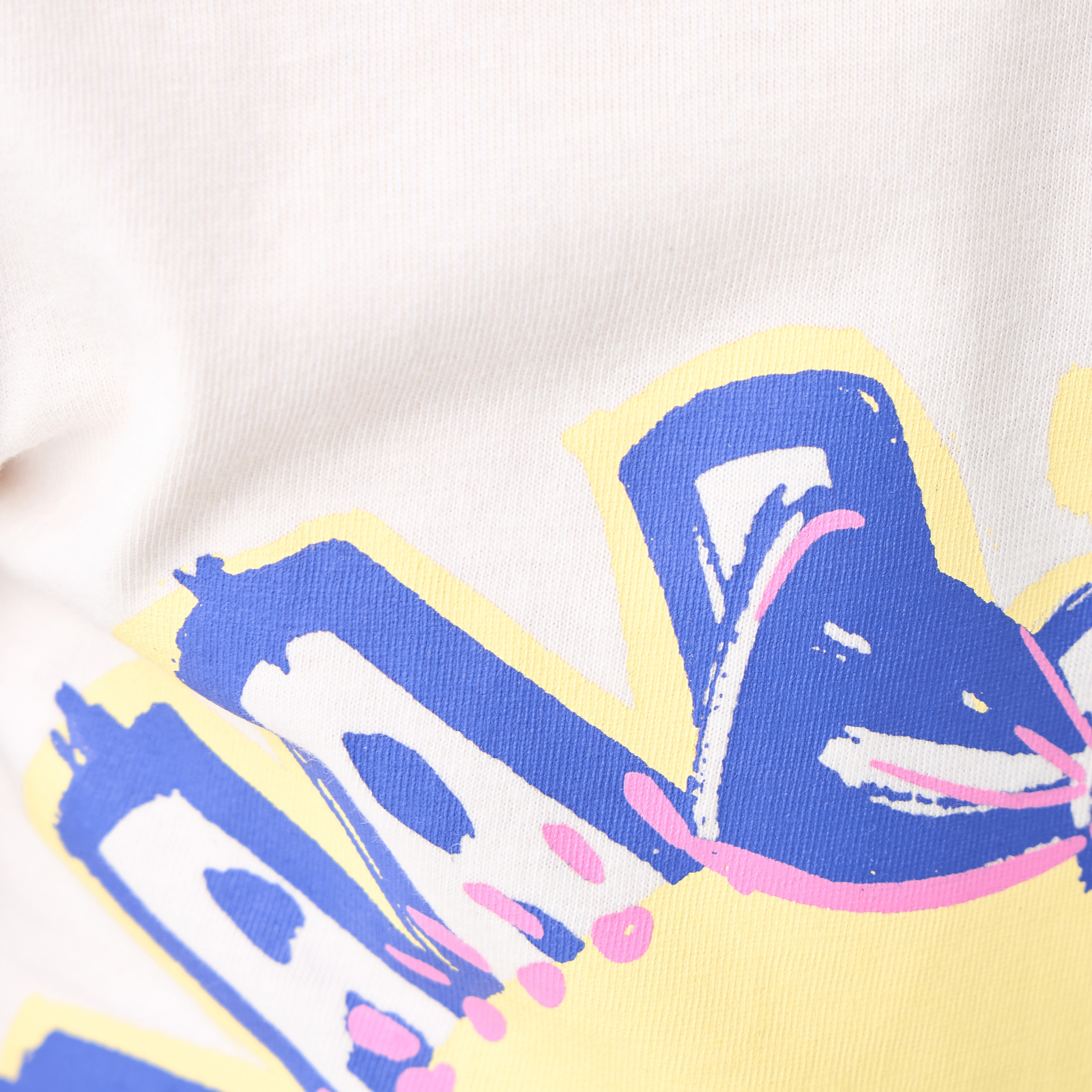 طقم بنطلون بيجاما وتيشيرت بطبعات من جونيورز-girls-clothing-nightwear-image-1