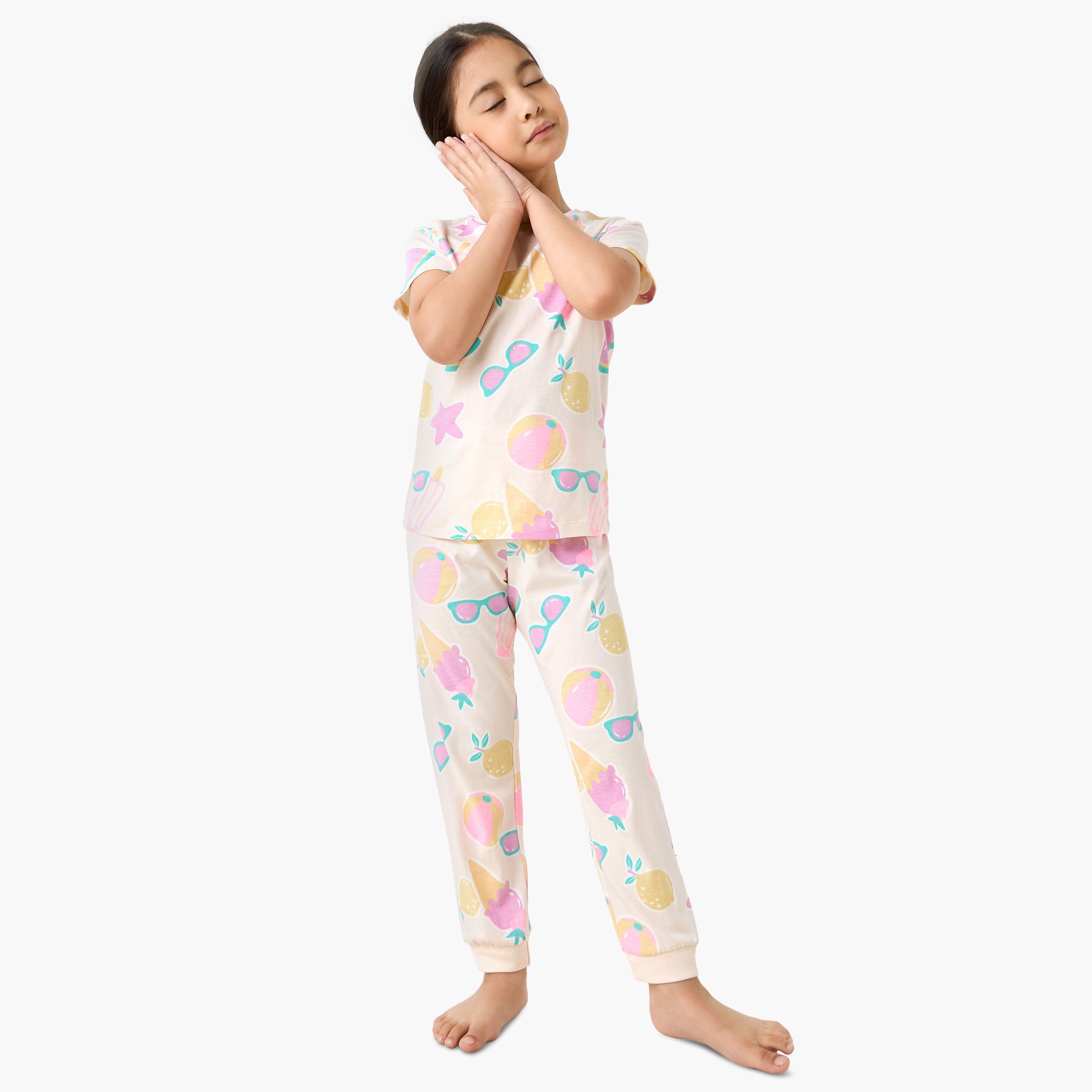 طقم تيشيرت بطبعات وبنطلون بيجاما من جونيورز-girls-clothing-nightwear-image-6
