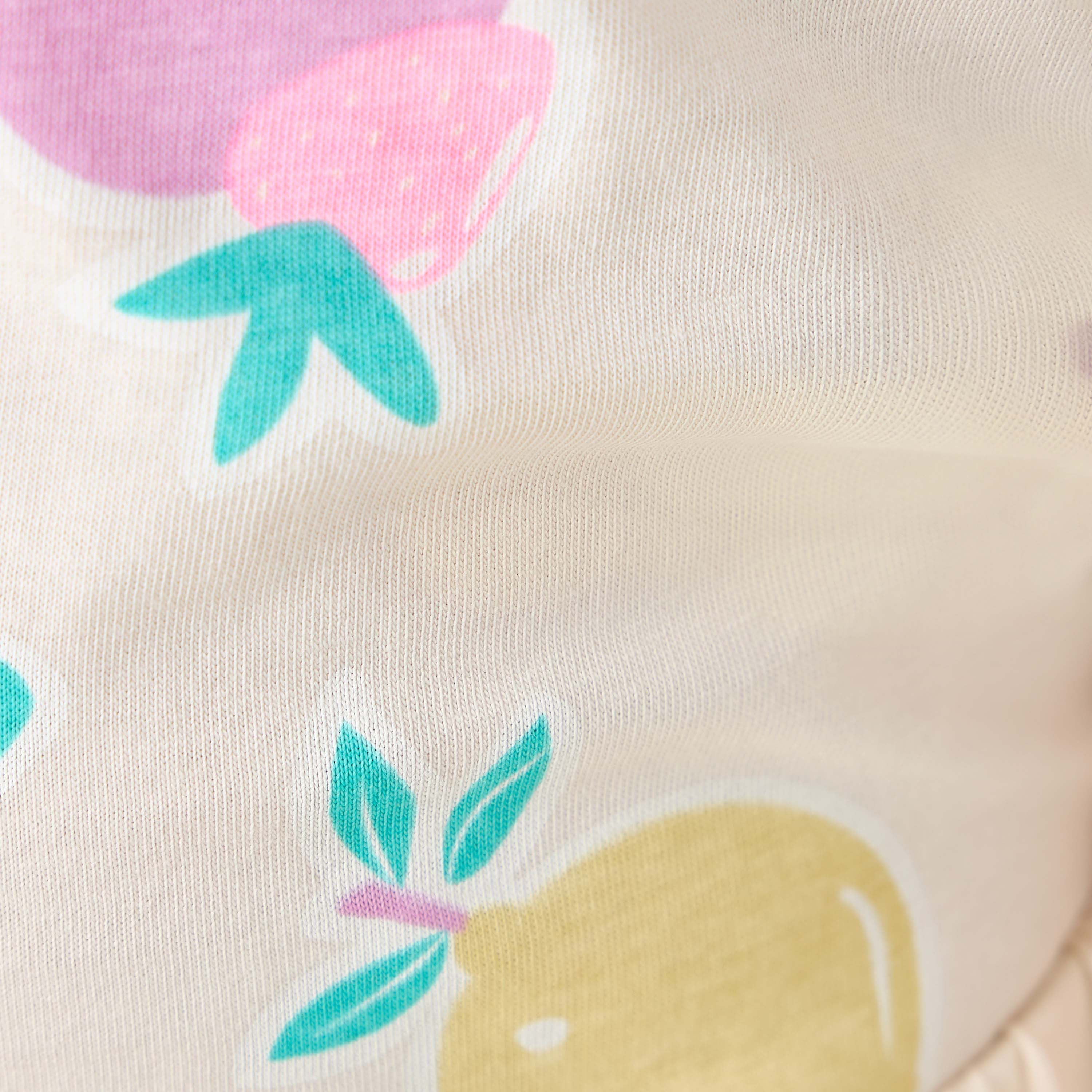 طقم تيشيرت بطبعات وبنطلون بيجاما من جونيورز-girls-clothing-nightwear-image-1