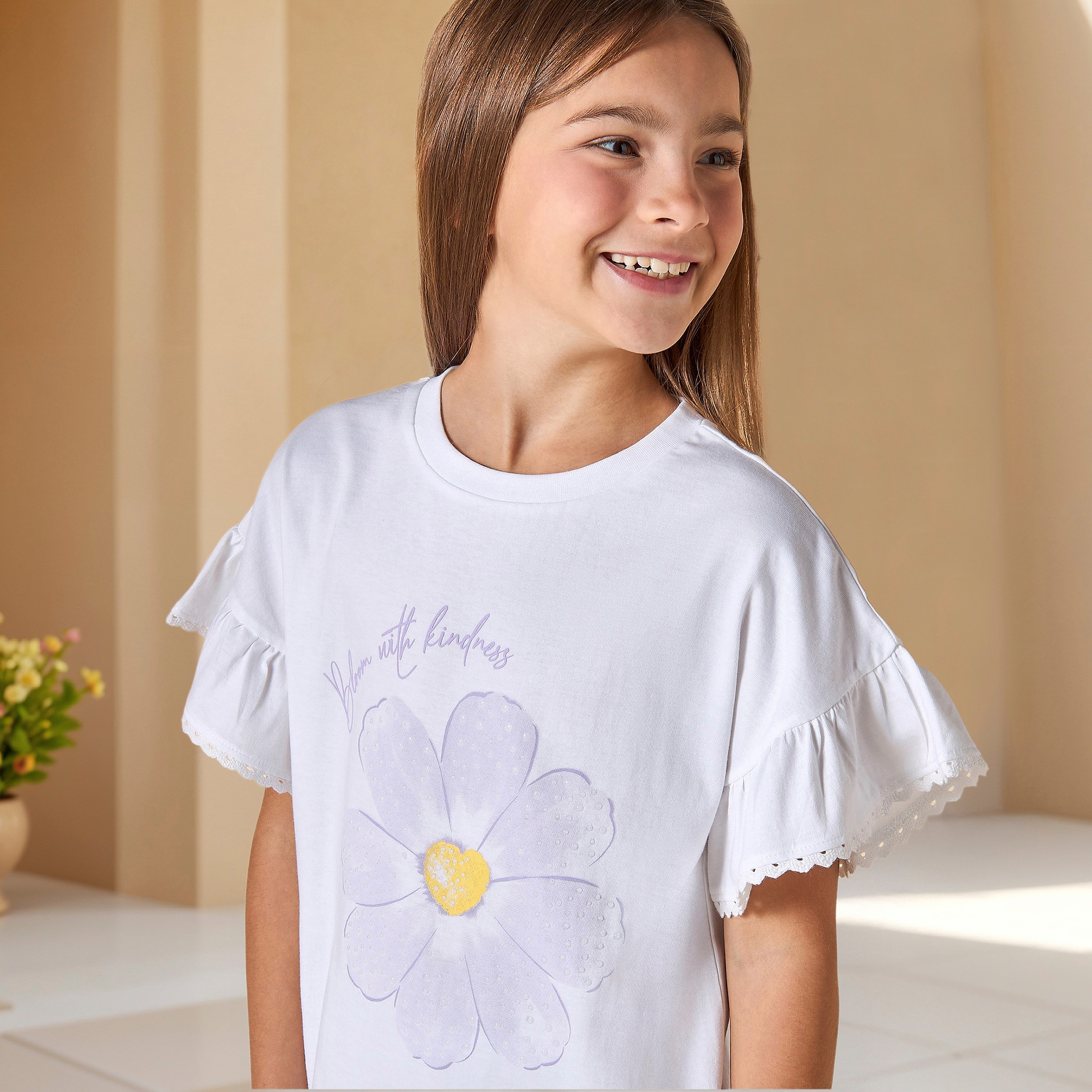 طقم بنطلون بيجاما وتيشيرت بطبعات من جونيورز-girls-clothing-nightwear-image-5