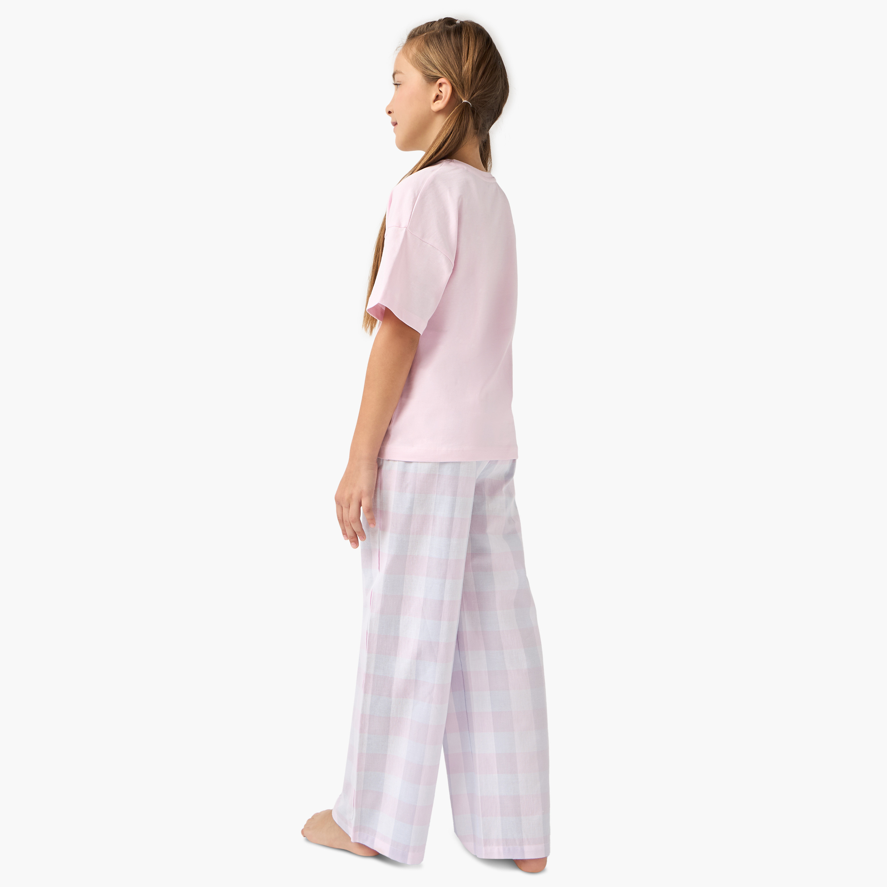 طقم بنطلون بيجاما كاروهات وتيشيرت بزينة فيونكة من جونيورز-girls-clothing-nightwear-image-4