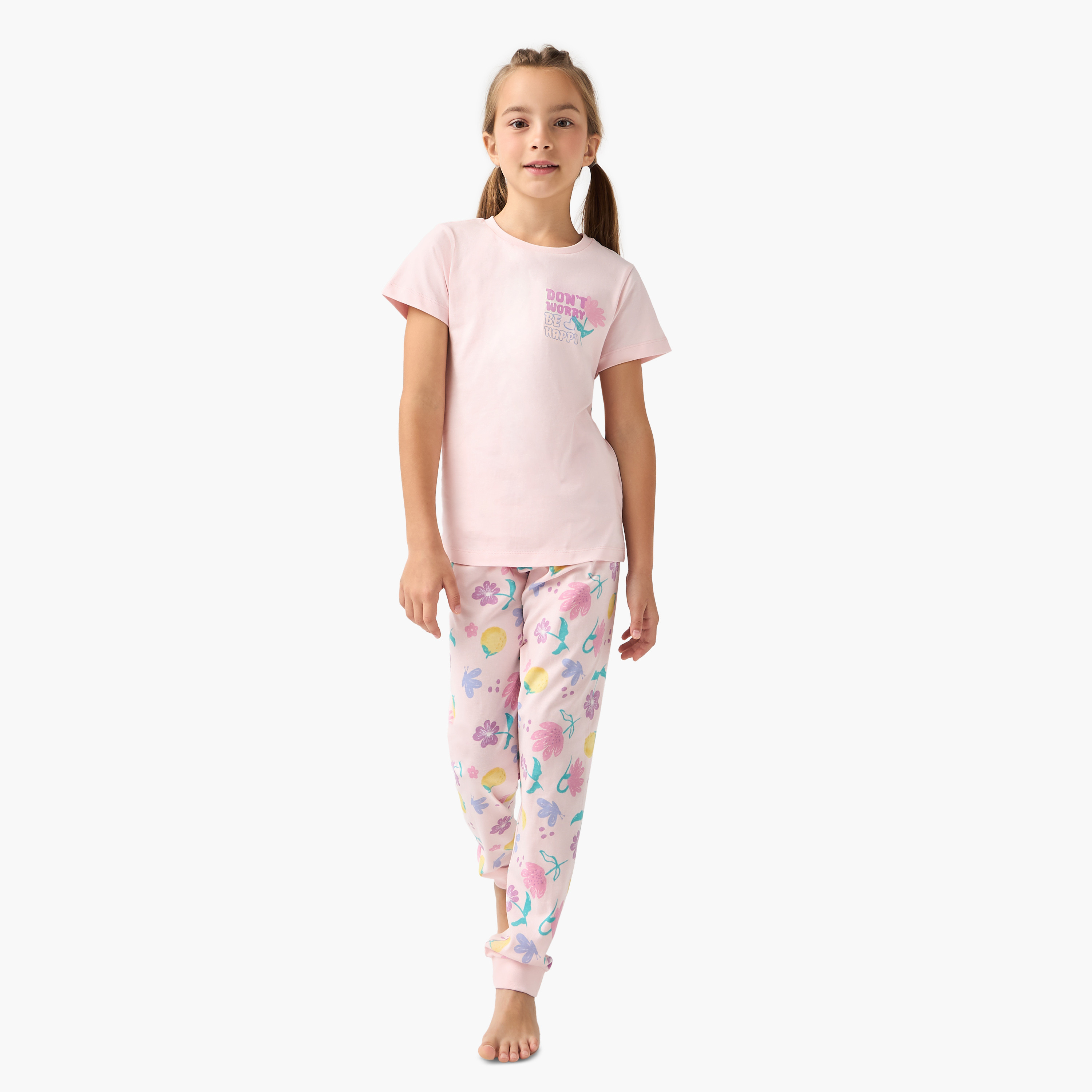 تيشيرت وبنطلون بيجاما بطبعات من جونيورز - طقم 3 قطع-girls-clothing-multipacks-image-2
