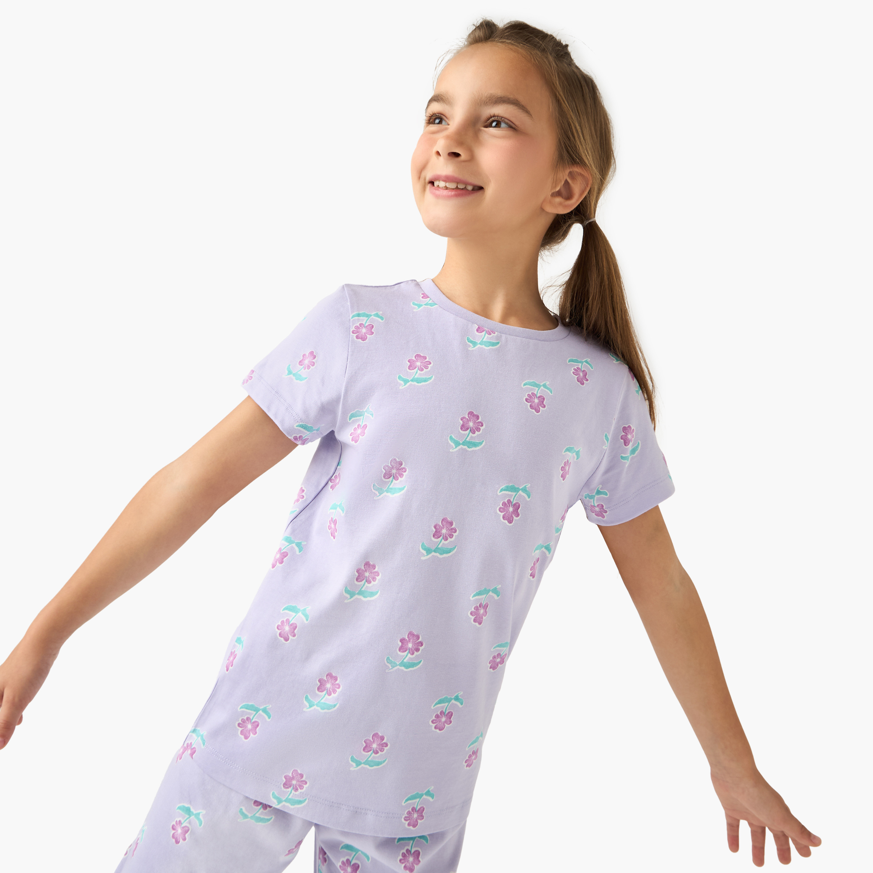 تيشيرت وبنطلون بيجاما بطبعات من جونيورز - طقم 3 قطع-girls-clothing-multipacks-image-4