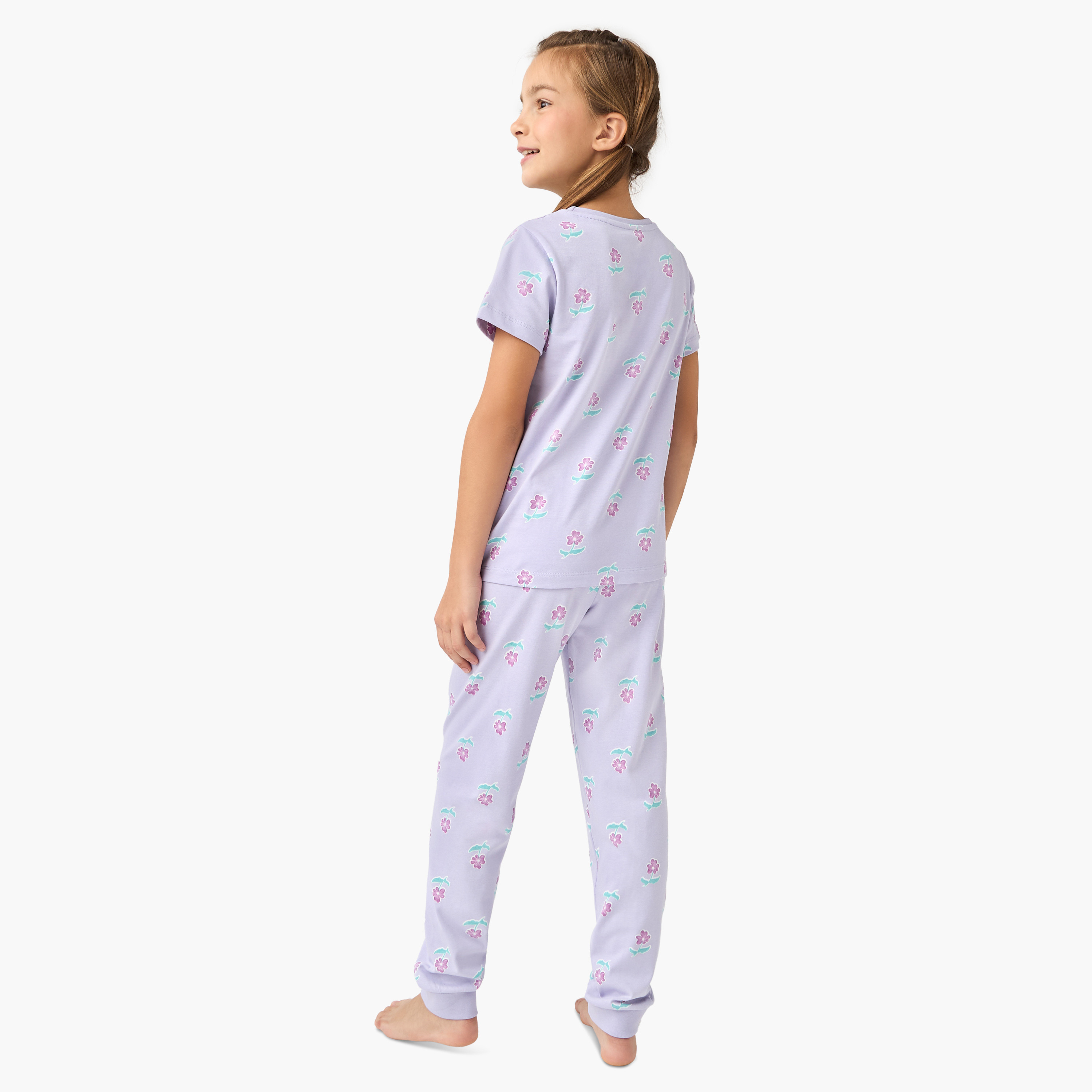 تيشيرت وبنطلون بيجاما بطبعات من جونيورز - طقم 3 قطع-girls-clothing-multipacks-image-6