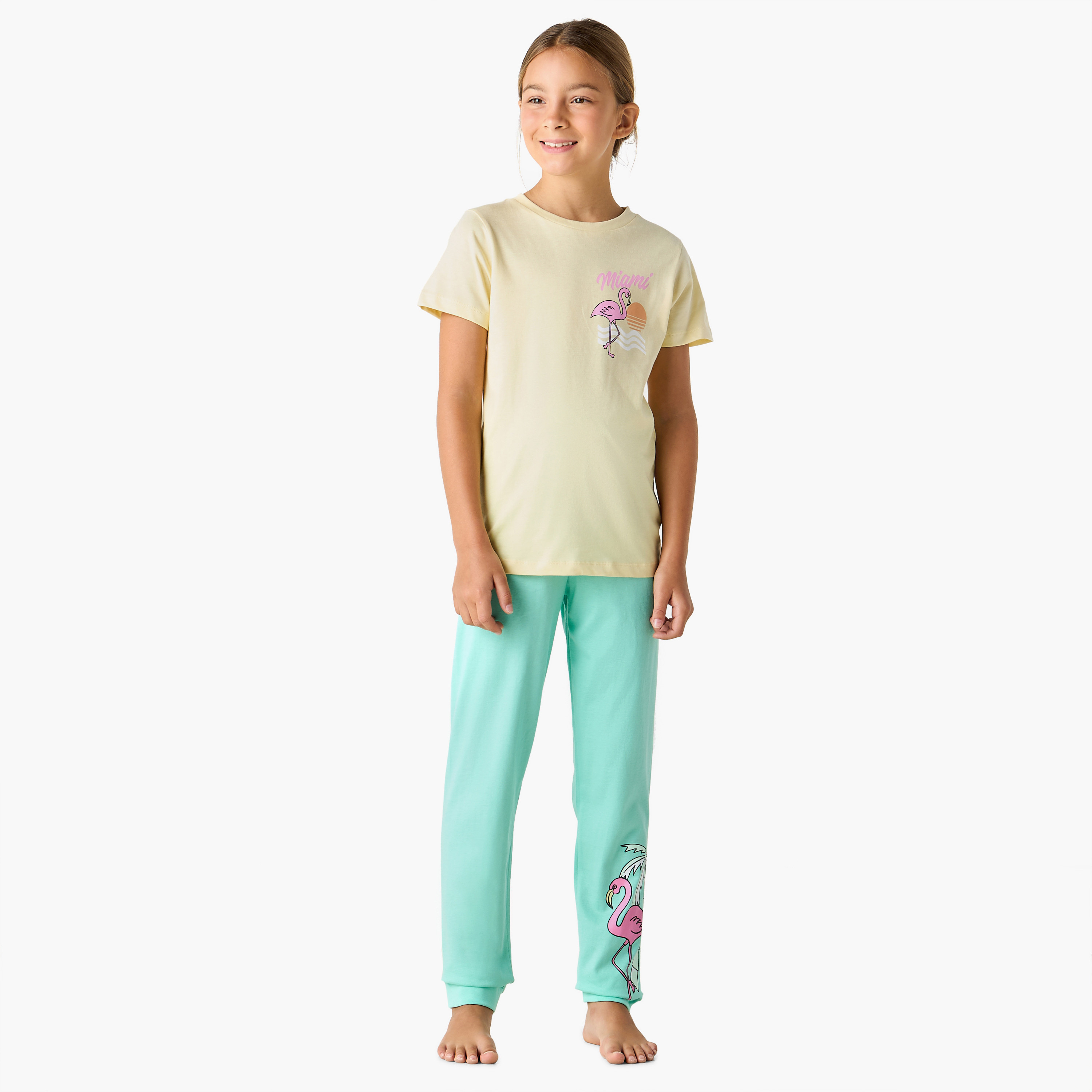 بنطلون بيجاما وتيشيرت بطبعات من جونيورز - طقم من 3 أطقم-girls-clothing-nightwear-image-8