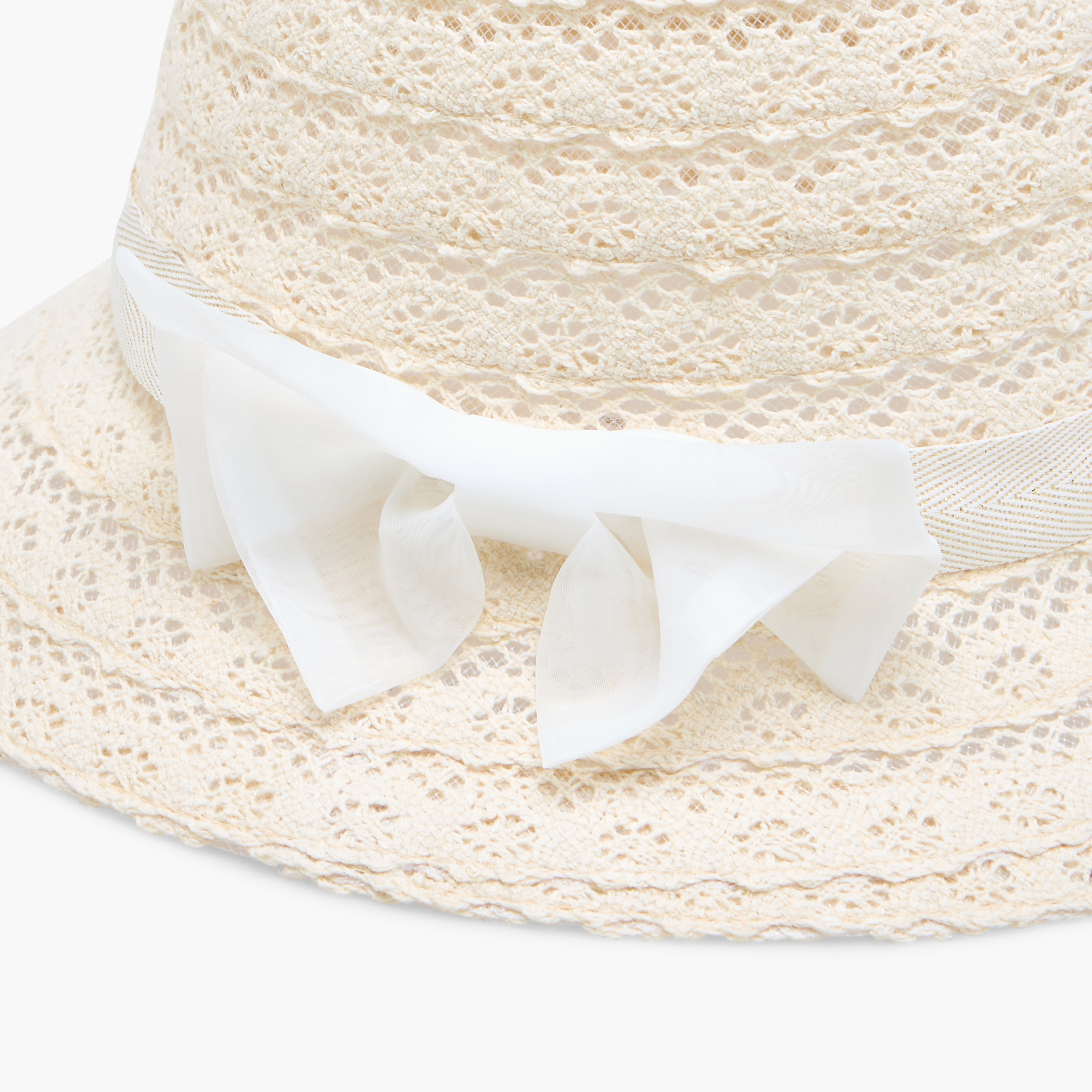 قبعة بارزة الملمس بتفاصيل حزام وفيونكة من جونيورز-girls-accessories-caps-image-3