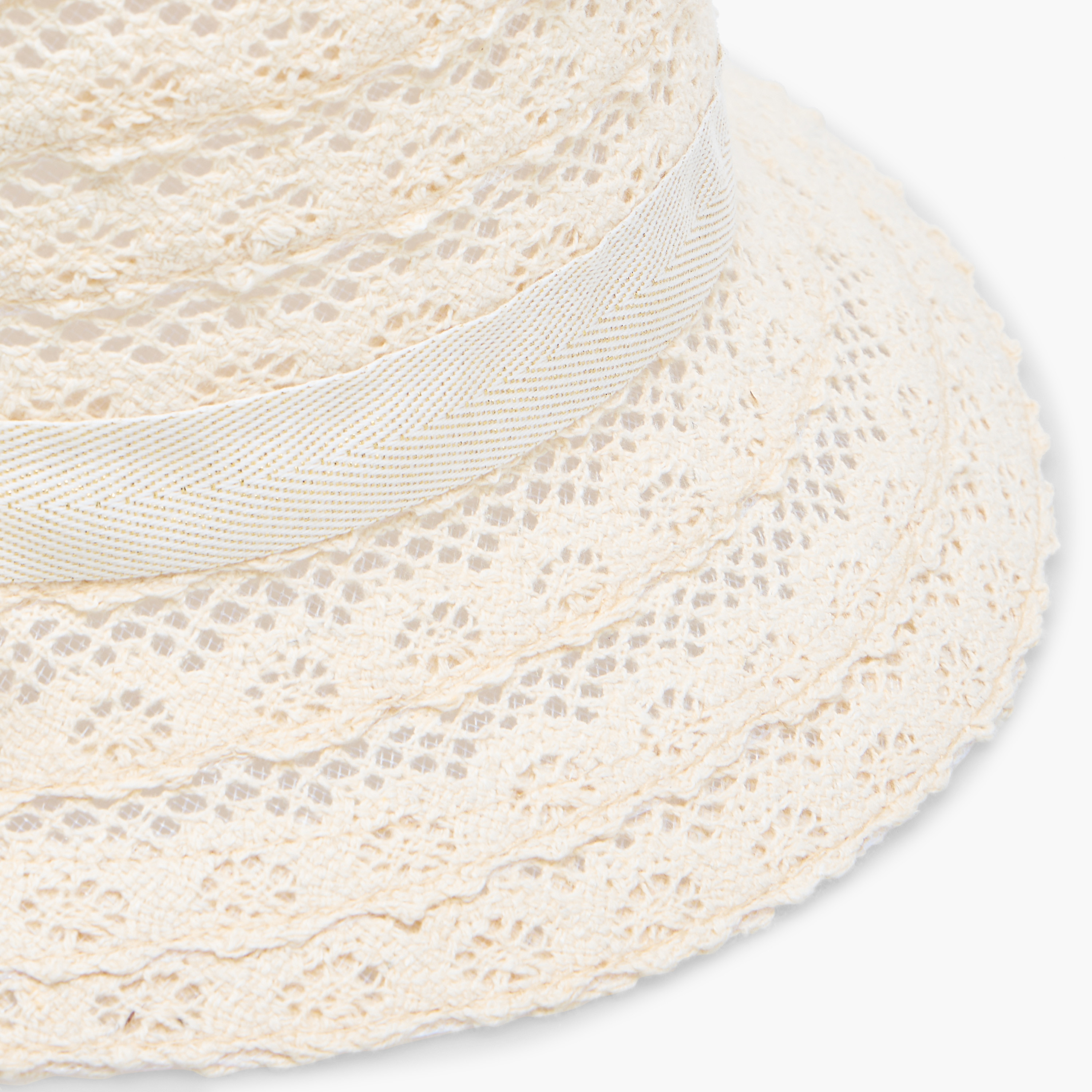 قبعة بارزة الملمس بتفاصيل حزام وفيونكة من جونيورز-girls-accessories-caps-image-2