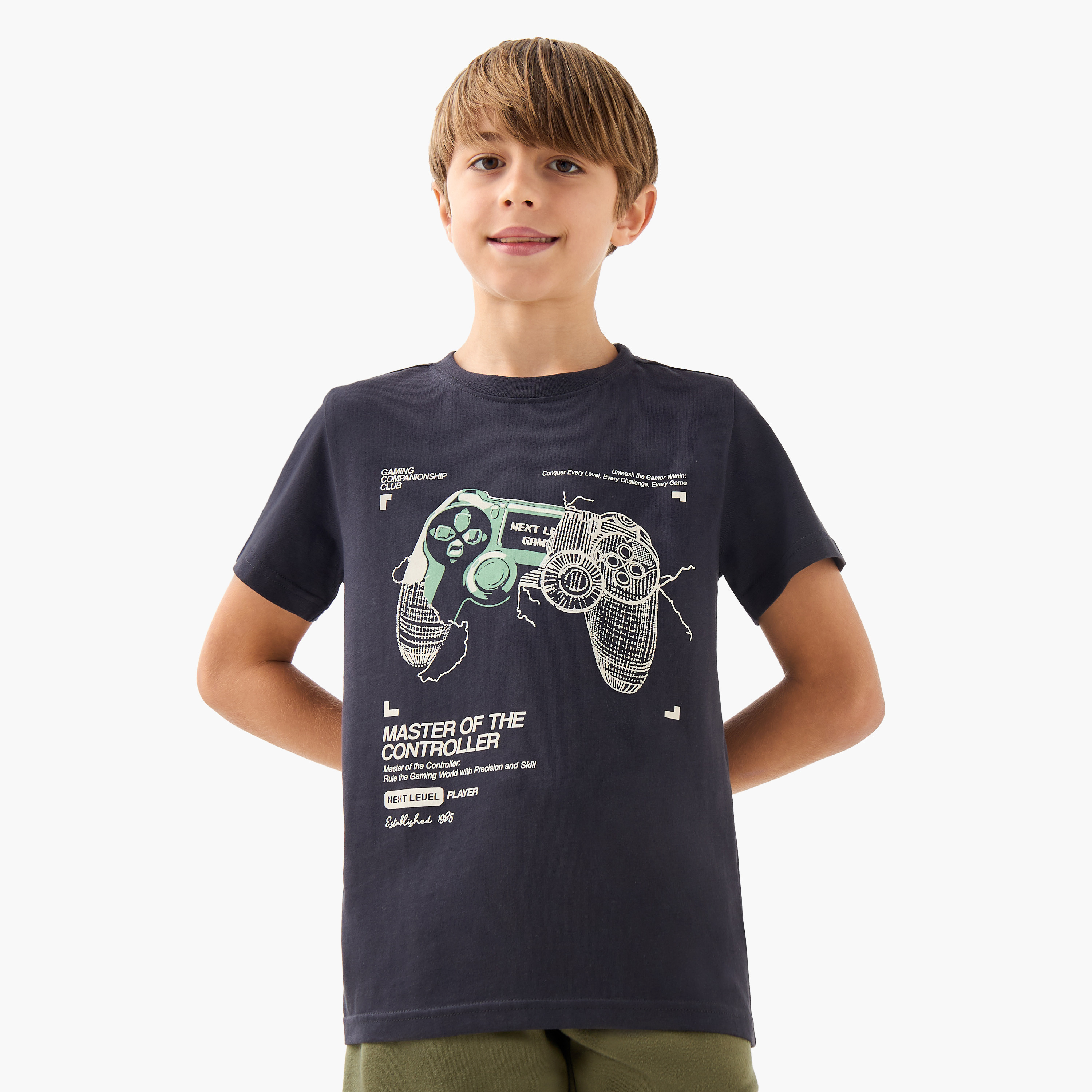 تيشيرت بياقة ضيّقة وأكمام قصيرة وطبعات من جونيورز-boys-clothing-tshirtsandpolos-image-1