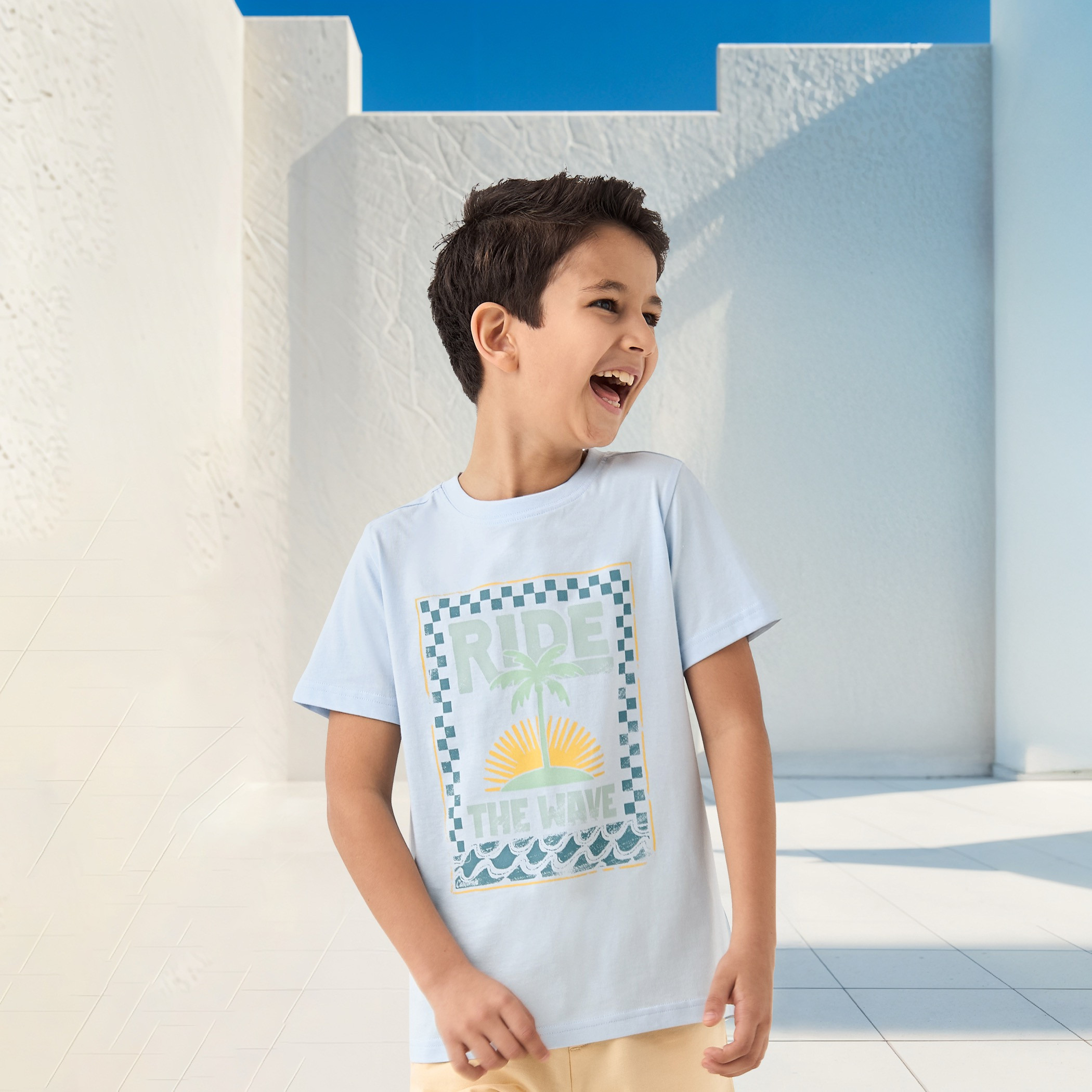 تيشيرت بطبعات جرافيك وأكمام قصيرة من جونيورز-boys-clothing-tshirtsandpolos-image-1