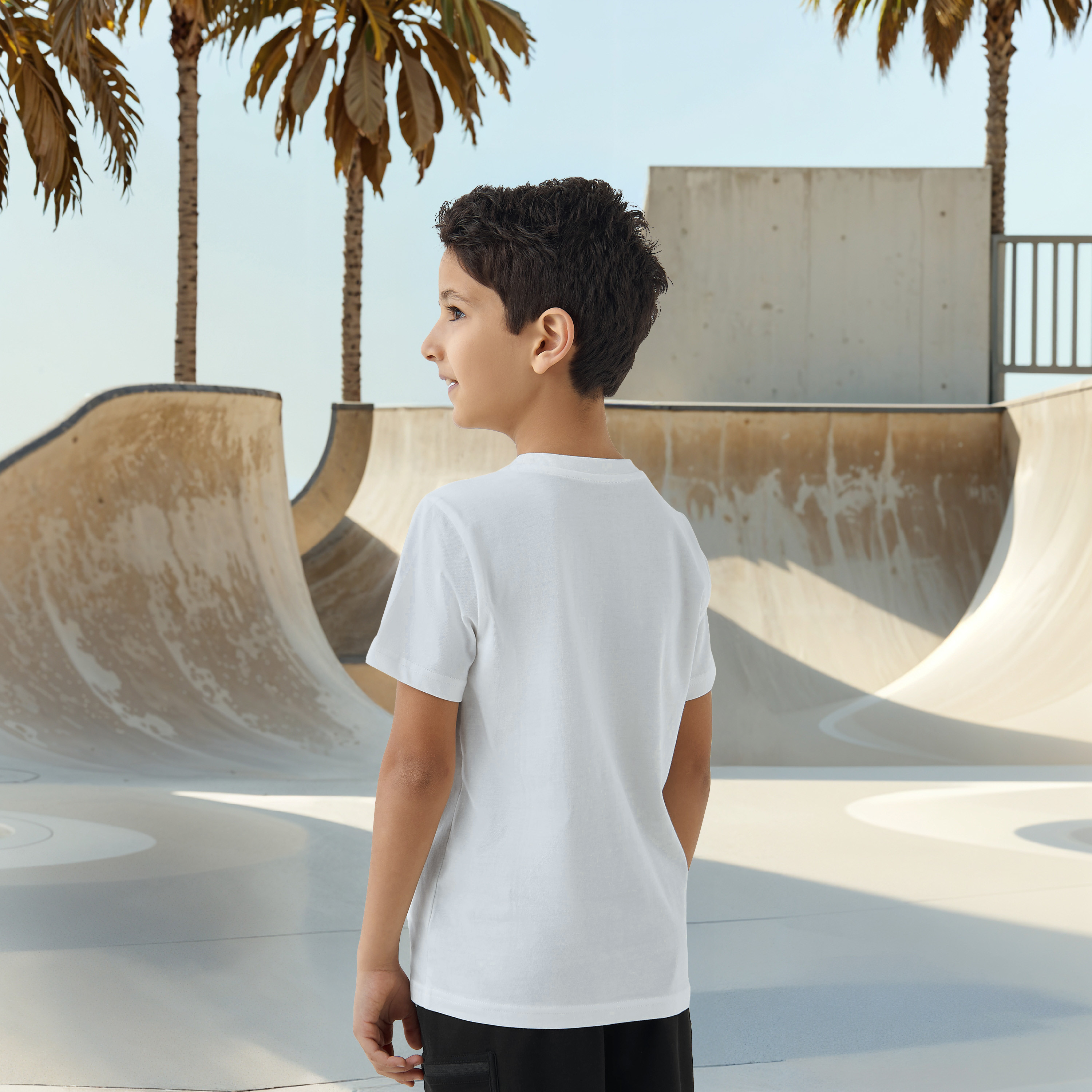 تيشيرت بياقة ضيقة وأكمام قصيرة وطبعات من جونيورز-boys-clothing-tshirtsandpolos-image-3