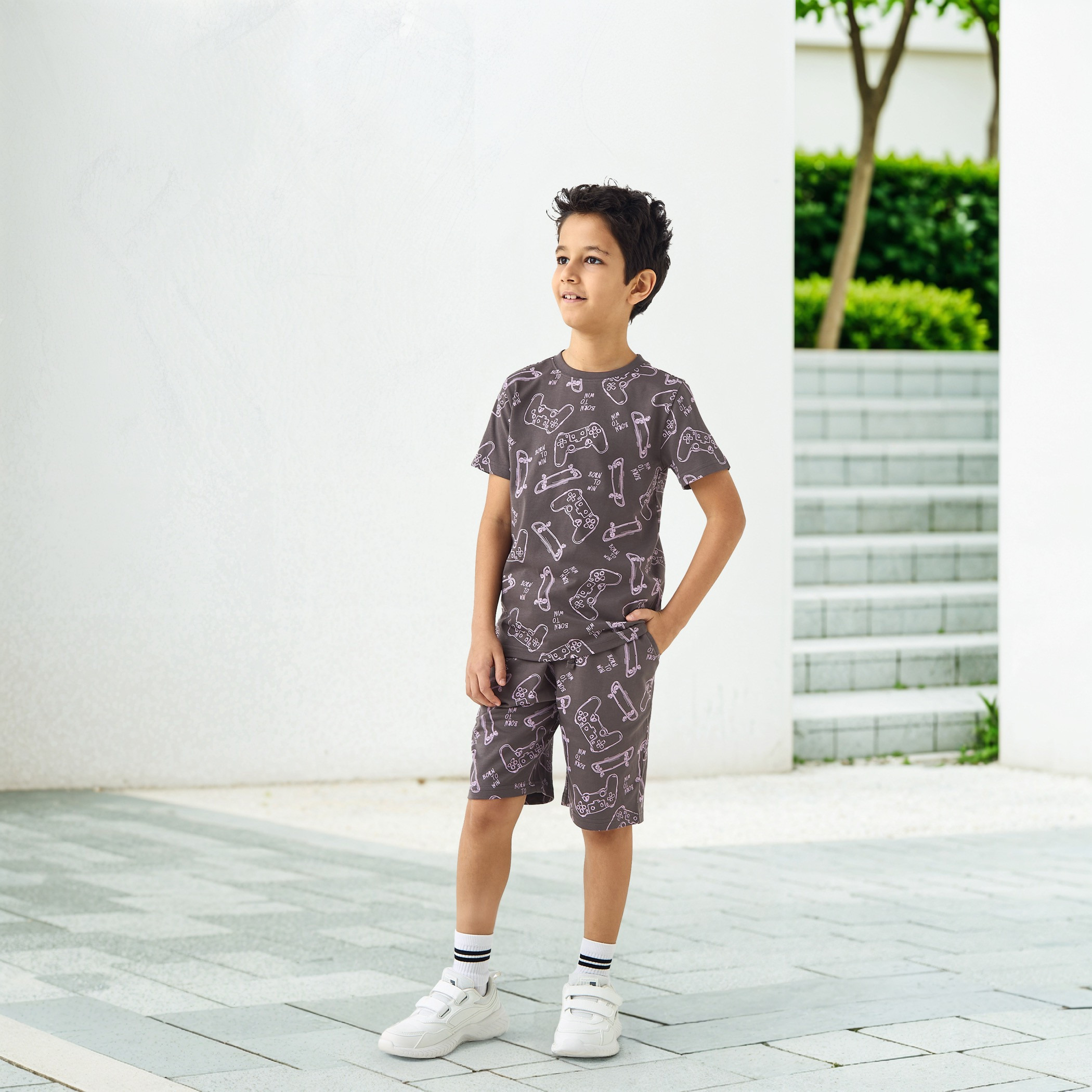 تيشيرت بياقة مستديرة وأكمام قصيرة وطبعات ألعاب من جونيورز-boys-clothing-tshirtsandpolos-image-2