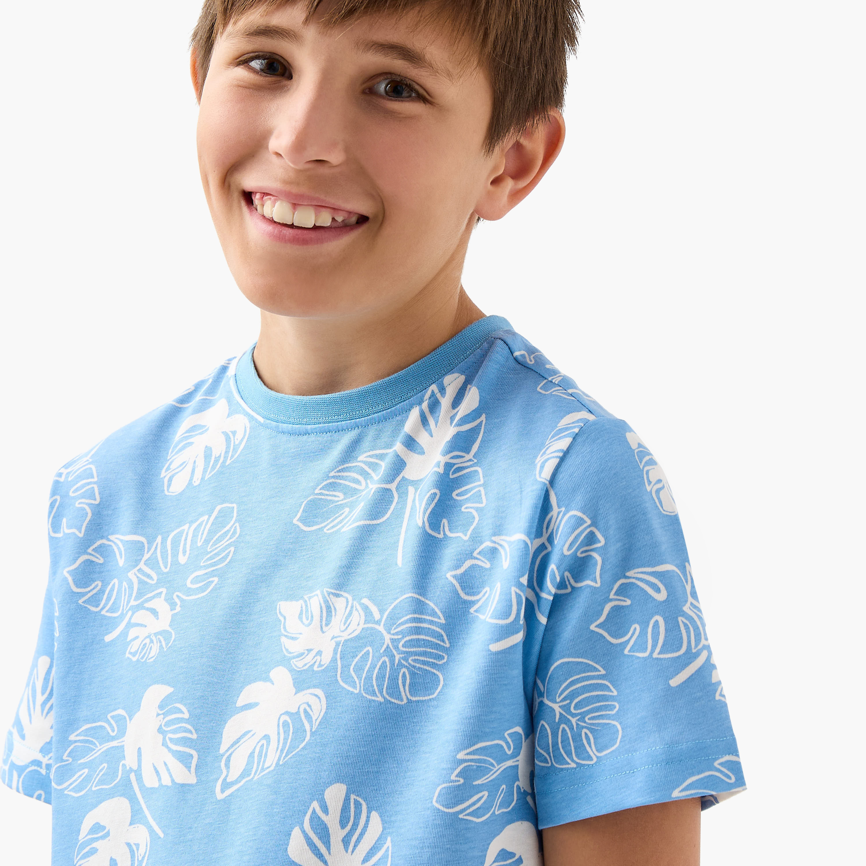 تيشيرت بطبعات أوراق وأكمام قصيرة من جونيورز-boys-clothing-tshirtsandpolos-image-4