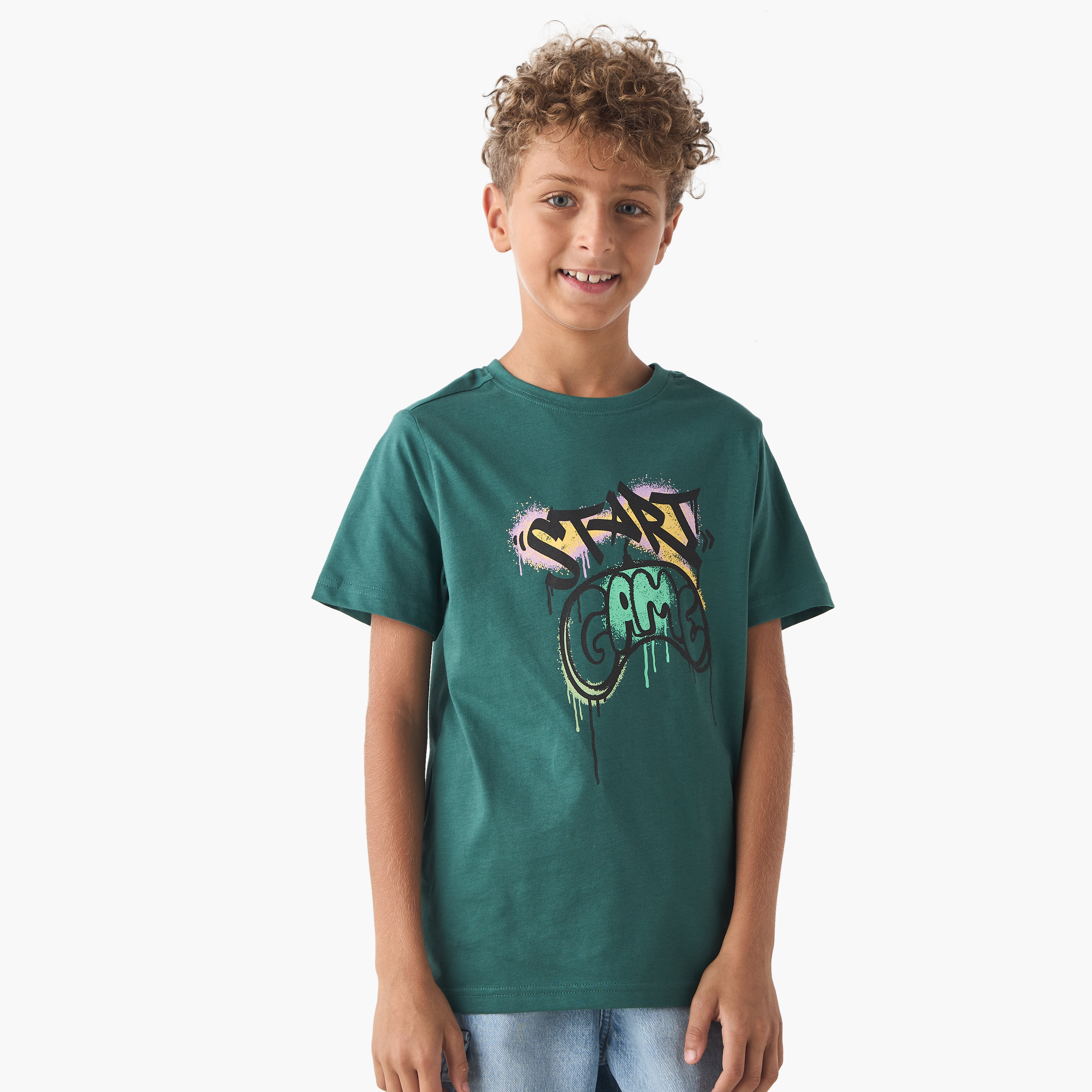 تيشيرت بأكمام قصيرة وطبعات جرافيتي من جونيورز-boys-clothing-tshirtsandpolos-image-1