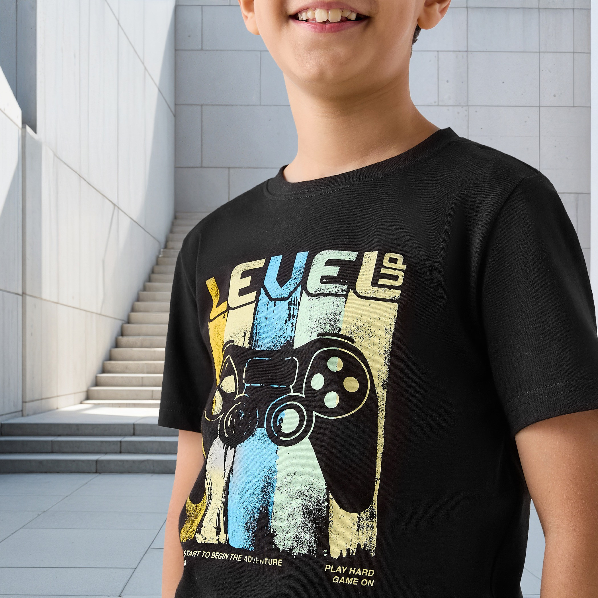 تيشيرت بطبعات لعاب جرافيك وأكمام قصيرة من جونيورز-boys-clothing-tshirtsandpolos-image-4