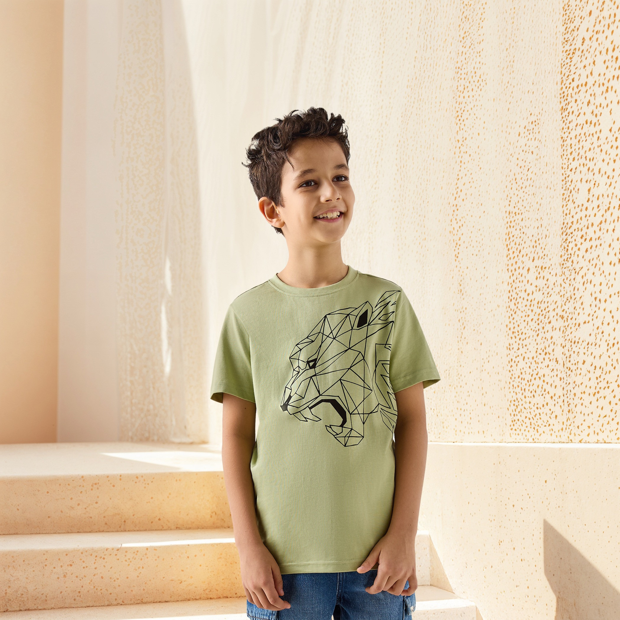 تيشيرت بطبعات جرافيك مع أكمام قصيرة من جونيورز-boys-clothing-tshirtsandpolos-image-1