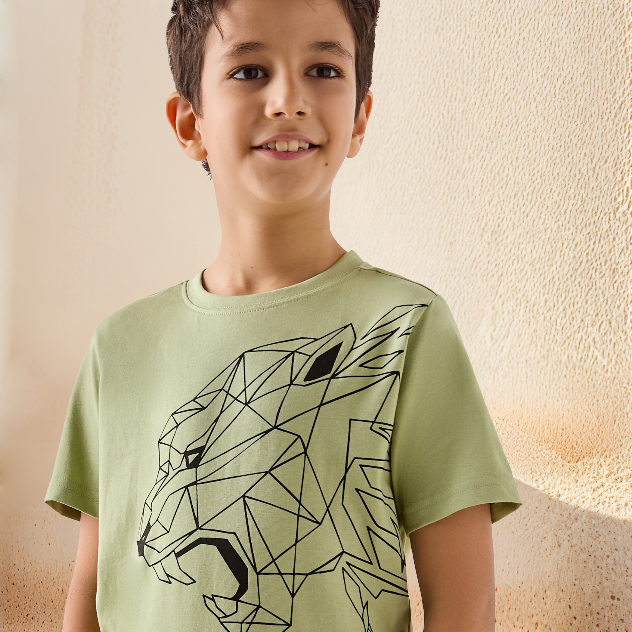 تيشيرت بطبعات جرافيك مع أكمام قصيرة من جونيورز-boys-clothing-tshirtsandpolos-image-4