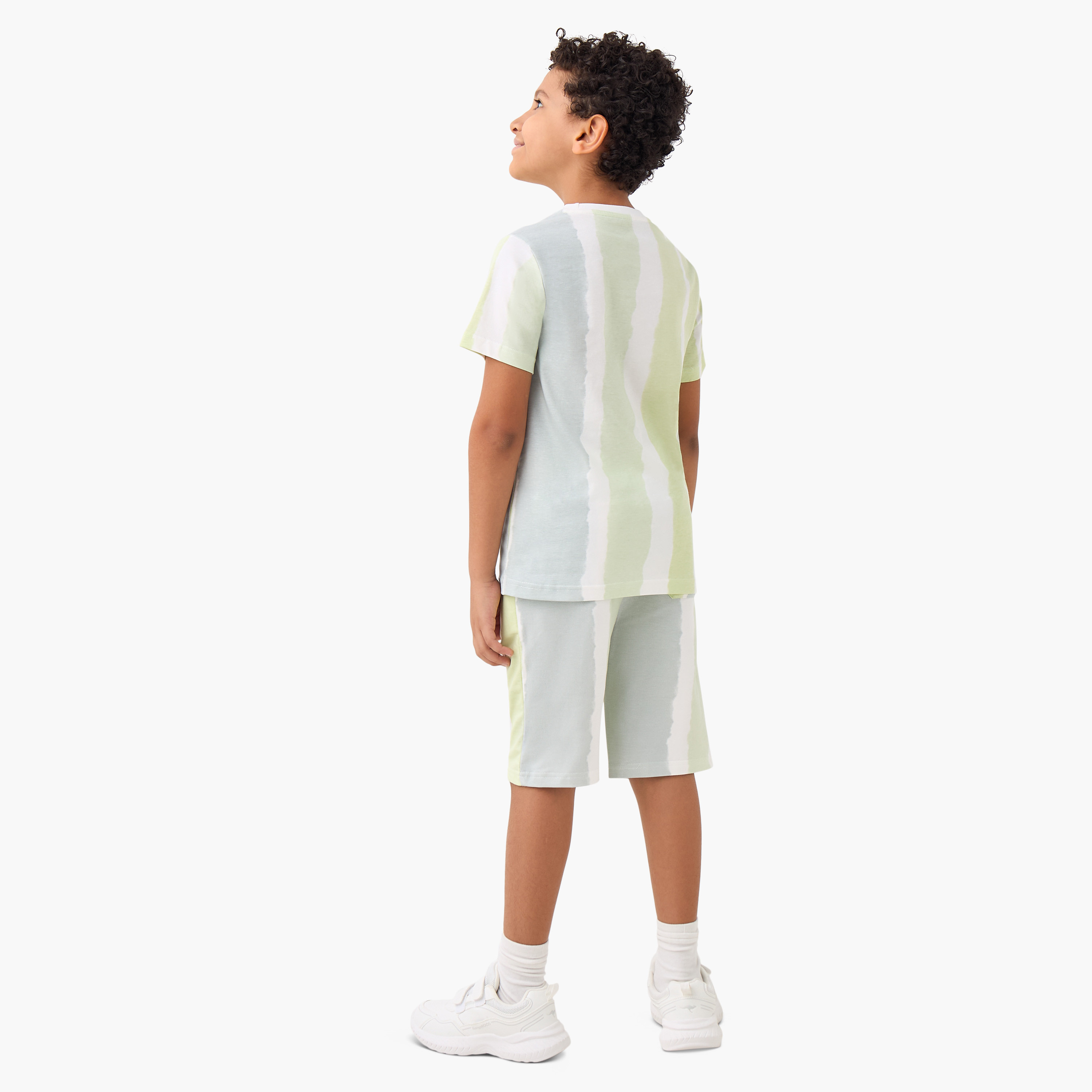 طقم شورت وتيشيرت بياقة ضيقة وطبعات 3 قطع من جونيورز-boys-clothing-setsandcoords-image-4