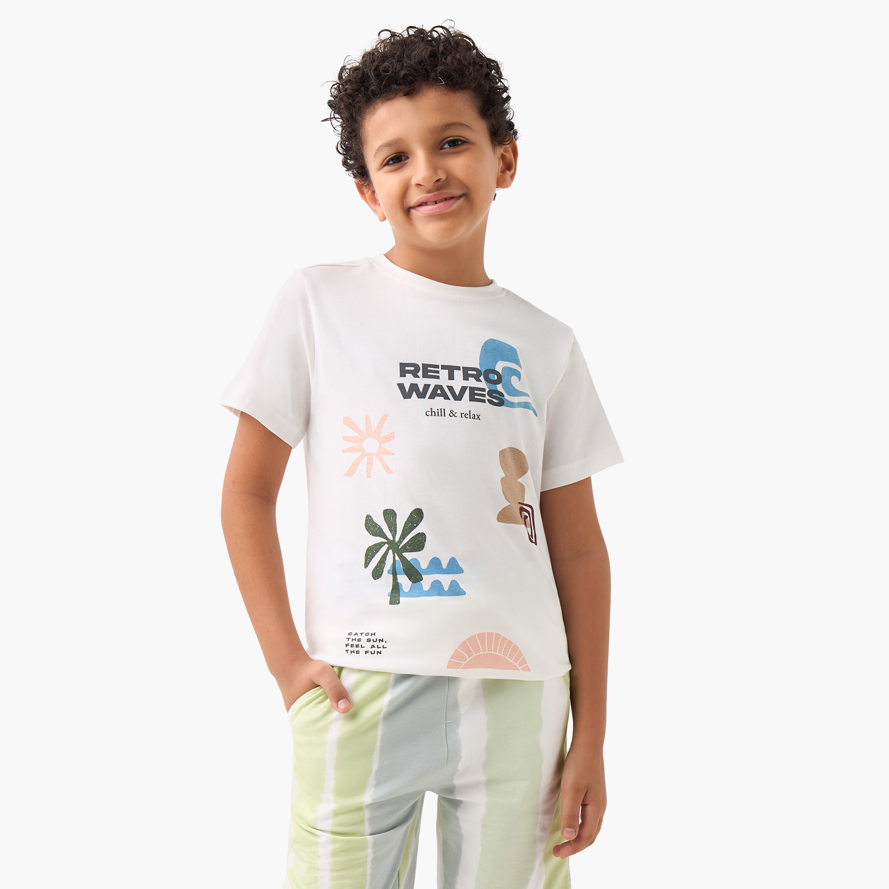 طقم شورت وتيشيرت بياقة ضيقة وطبعات 3 قطع من جونيورز-boys-clothing-setsandcoords-image-6