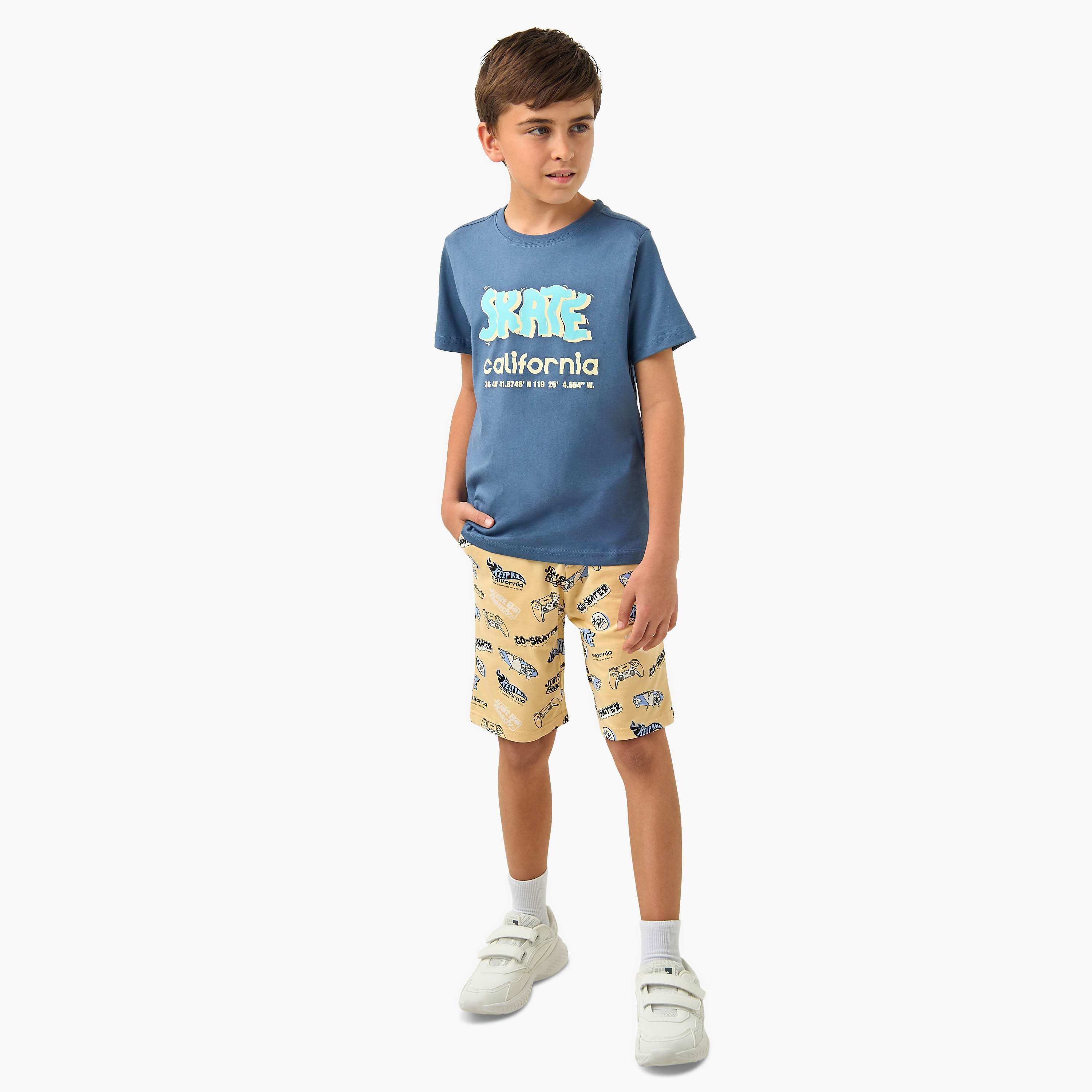 طقم شورت وتيشيرت 3 قطع بطبعات من جونيورز-boys-clothing-setsandcoords-image-2
